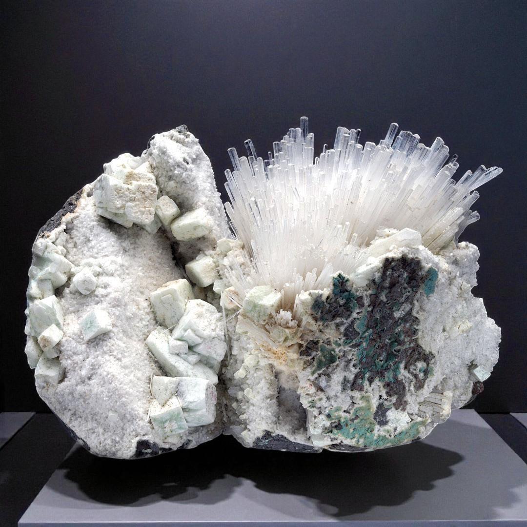 Cristal Scolecite avec Apophyllite verte - 3.52 lb en vente