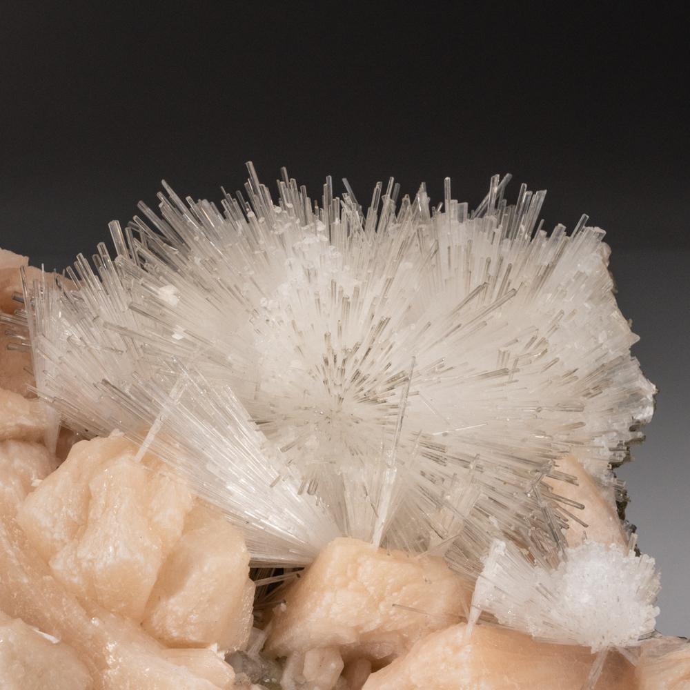 Scolecite Mineral with Stilbite From, India In Excellent Condition For Sale In New York, NY