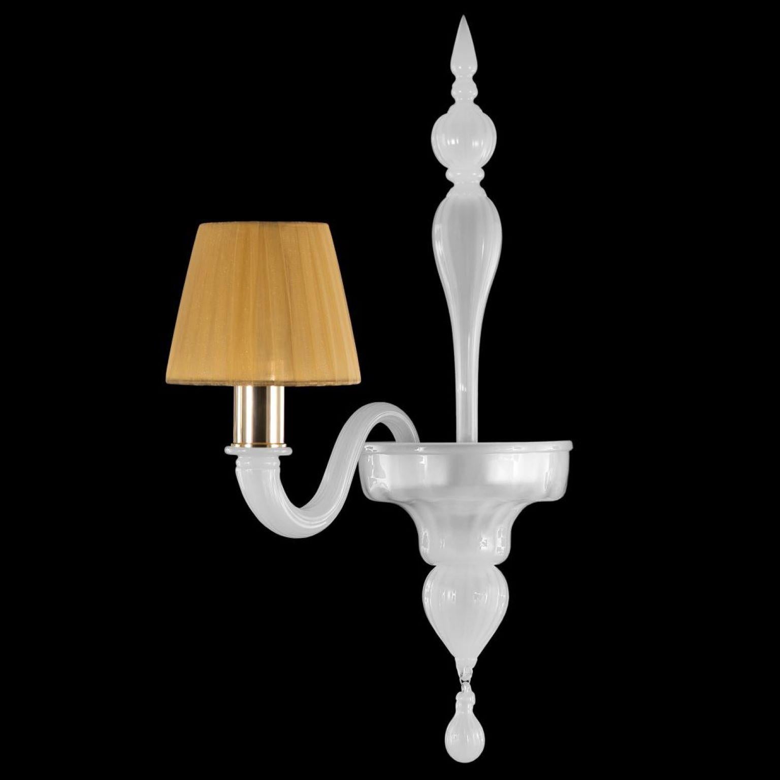 Wandleuchter, 1 Arm, Seiden Muranoglas, zentraler Bernstein-Lampenschirm aus Glas von Multiforme im Zustand „Neu“ im Angebot in Trebaseleghe, IT