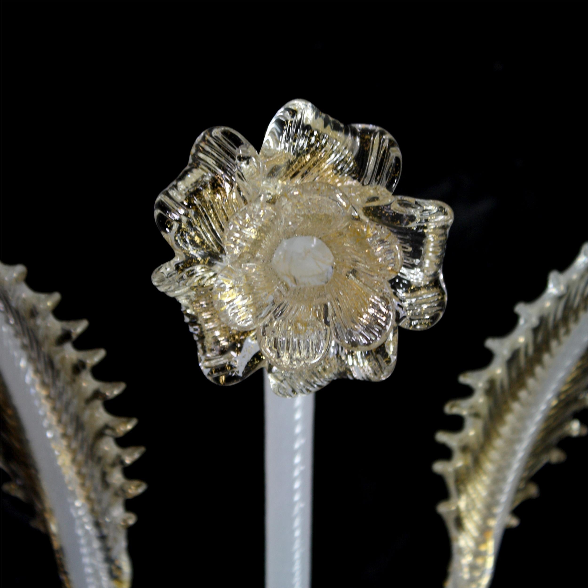 Contemporary Sconce 1 Arm, White Silk Murano Glass Gold Details by Multiforme in stock For Sale