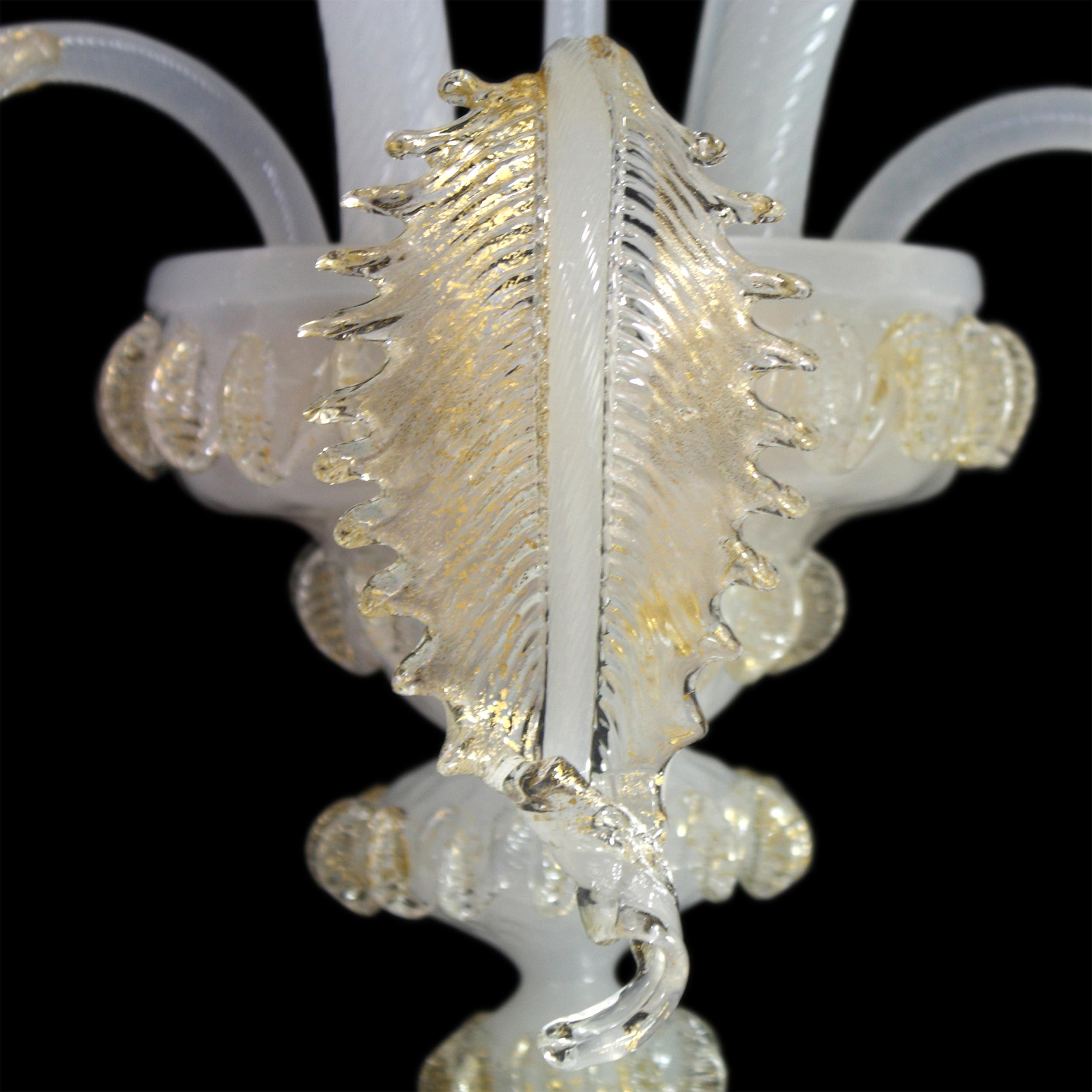 Sconce 1 Arm, White Silk Murano Glass Gold Details by Multiforme in stock For Sale 1