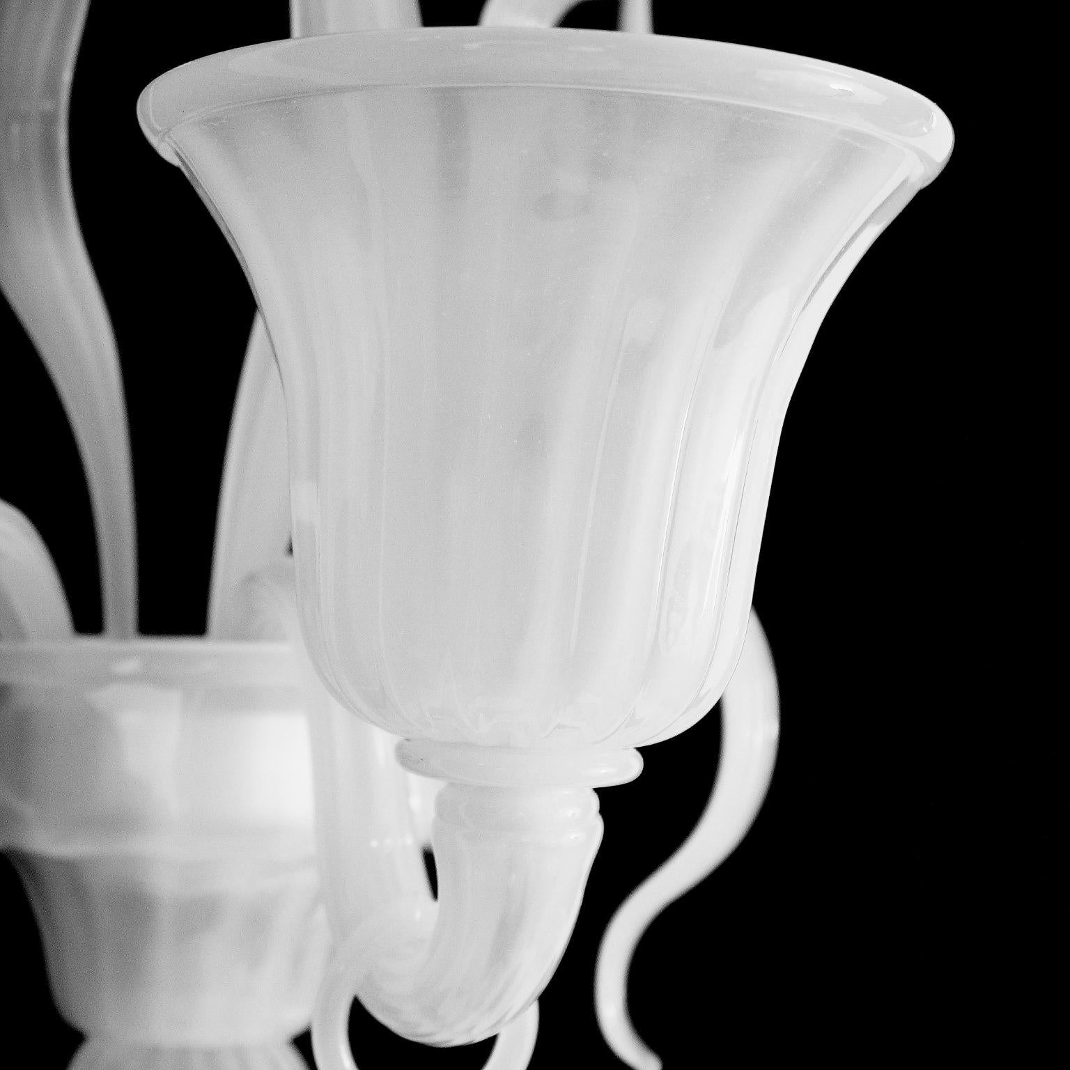 Contemporary Sconce 1 Arm White Silk Murano Glass with details by Multiforme in stock For Sale
