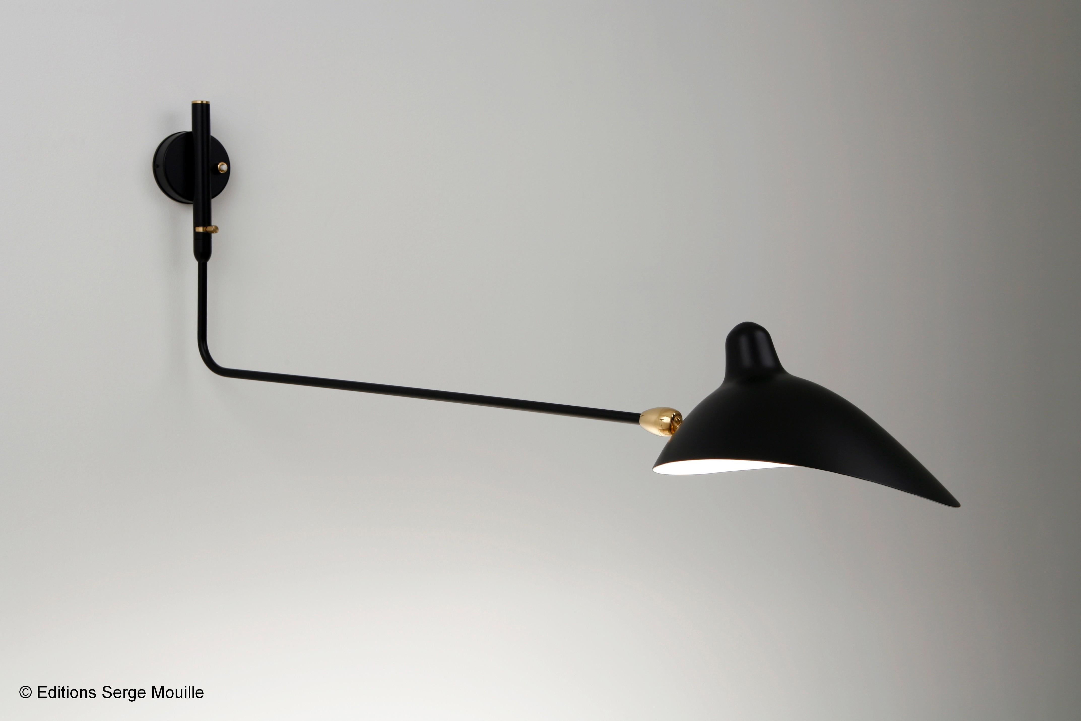 Sconce 1 rotating straight arm by Serge Mouille
Dimensions: D 96 x H 36 cm
Materials: Brass, steel, aluminum
One of a King. Numbered.
Also available in different color.

All our lamps can be wired according to each country. If sold to the USA