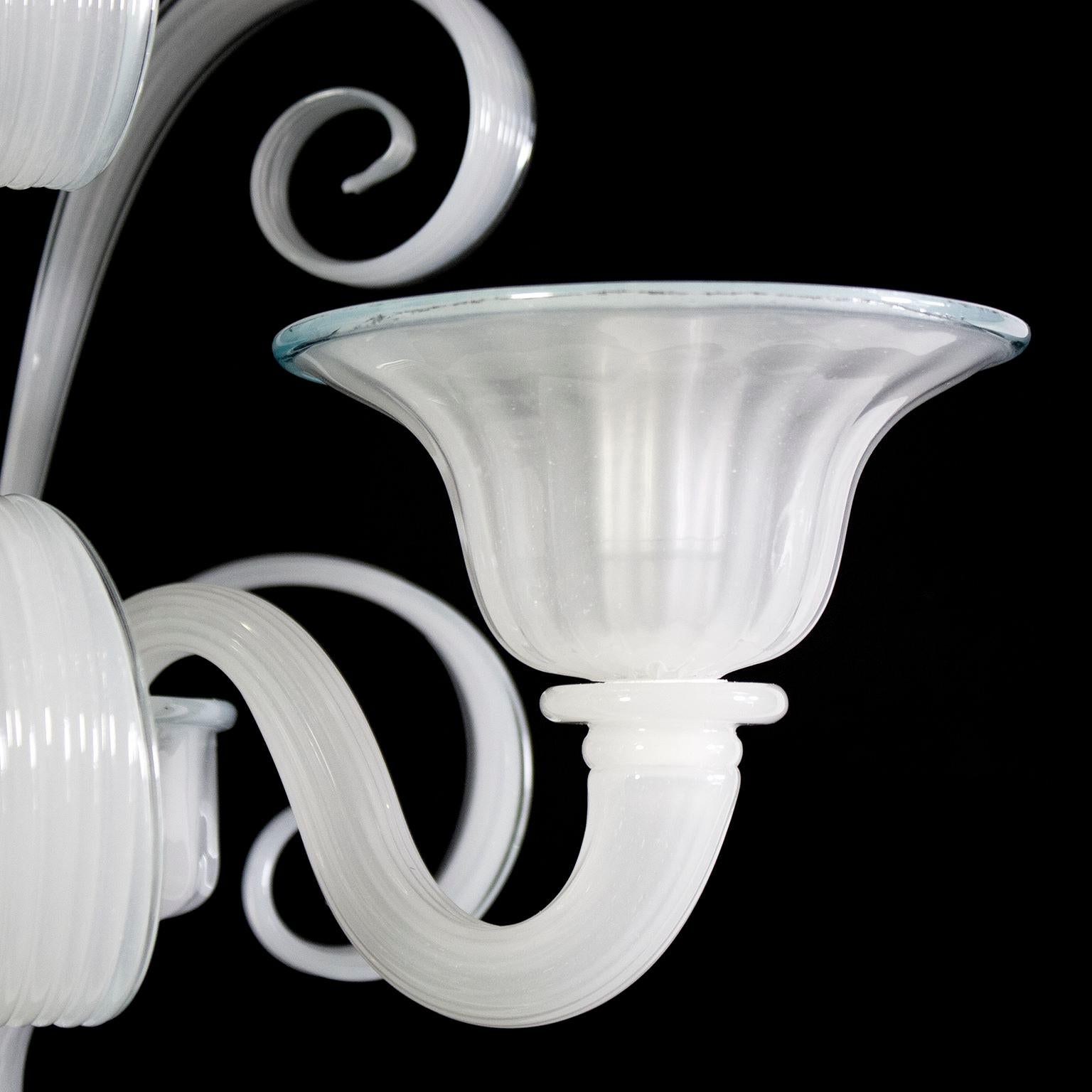 Contemporary Sconce 2 Arms white silk Artistic Murano Glass Curled Details by Multiforme For Sale