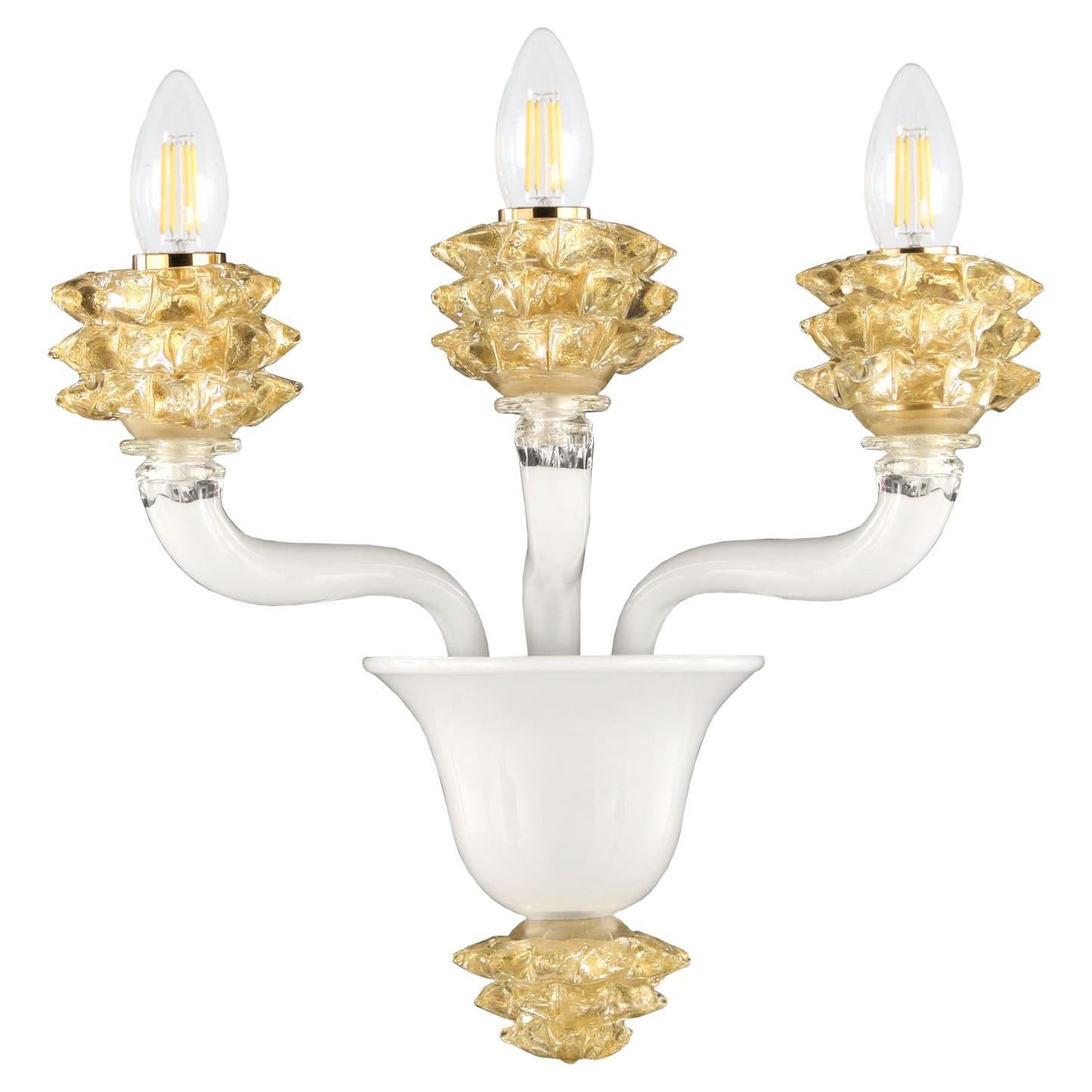 Sconce 3 Arms White Murano Glass Gold Rostri Details by Multiforme in stock For Sale