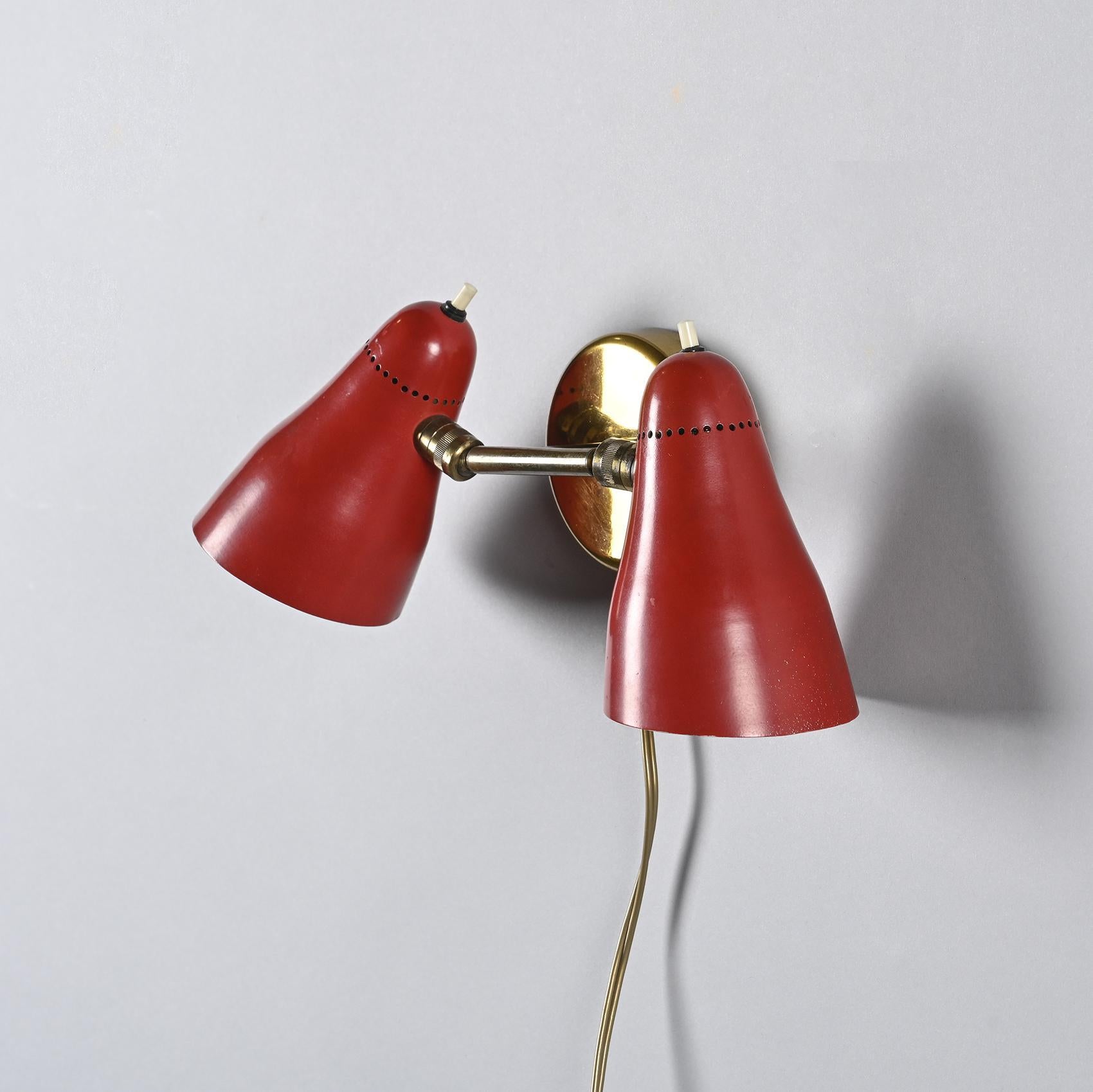 Sconce by Giuseppe Ostuni, O'Luce circa 1950 In Good Condition For Sale In VILLEURBANNE, FR