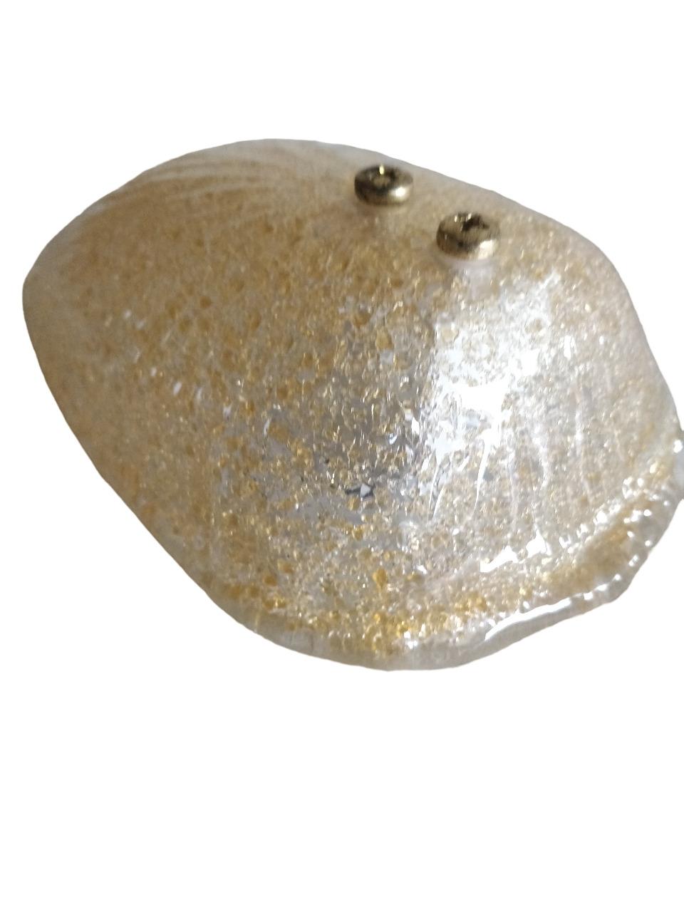 applique by Mazzega with oval Murano honey glass In Good Condition For Sale In Firenze, FI