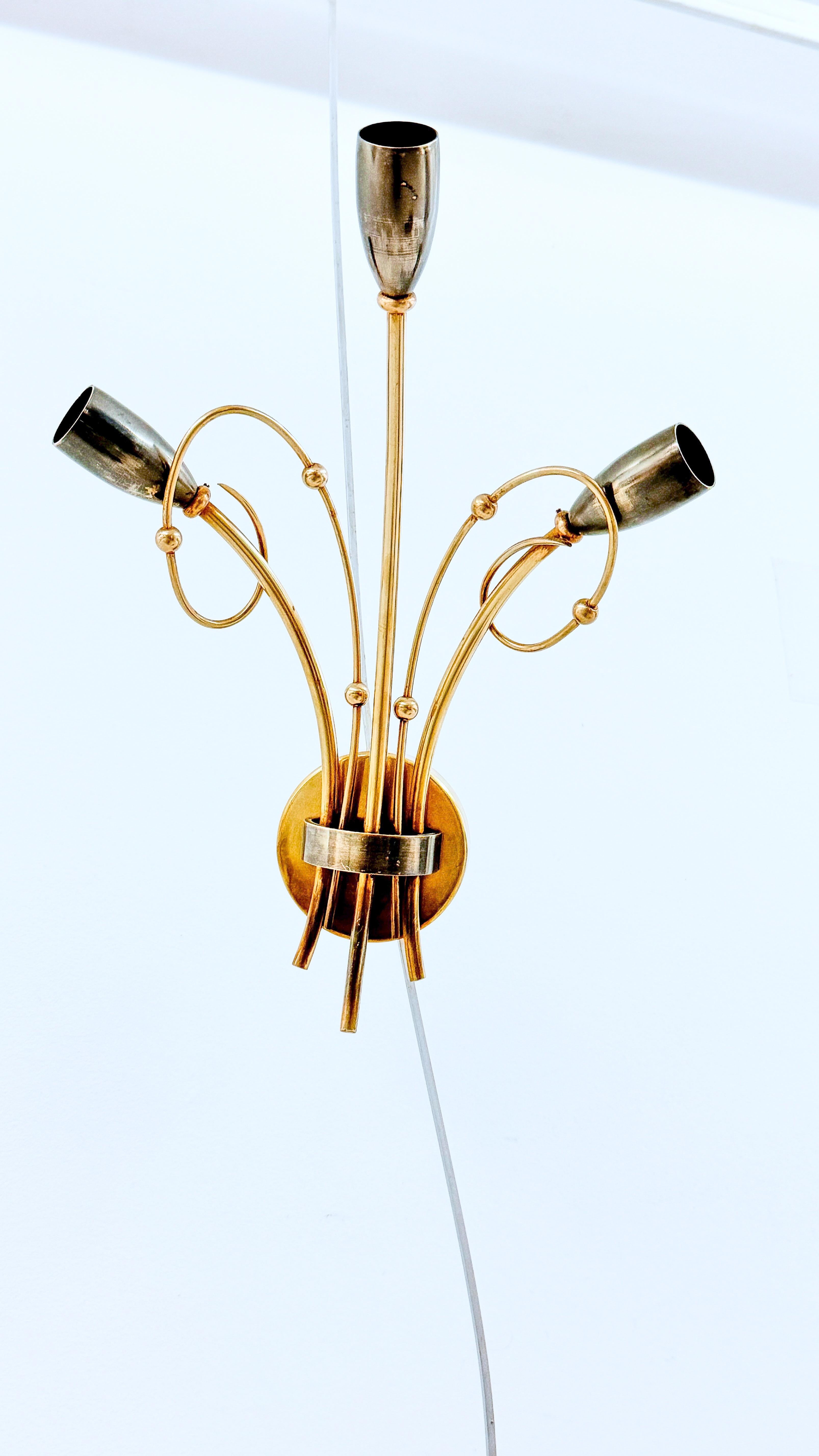 Sconce in Brass Floral Pattern Italy 1960 For Sale 1