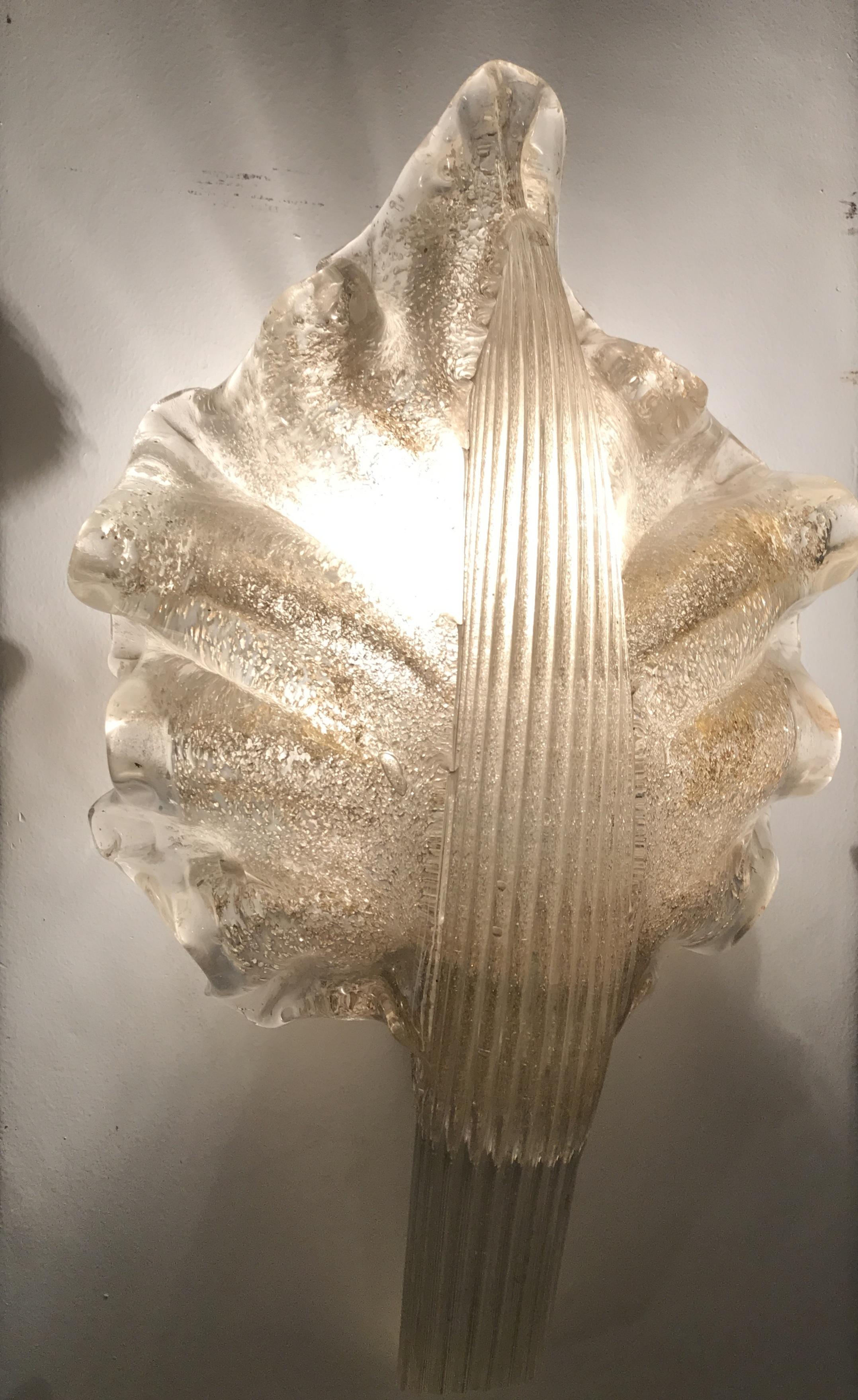 French Sconce in Murano and Gold, Style, Art Deco, 1920, Italian For Sale