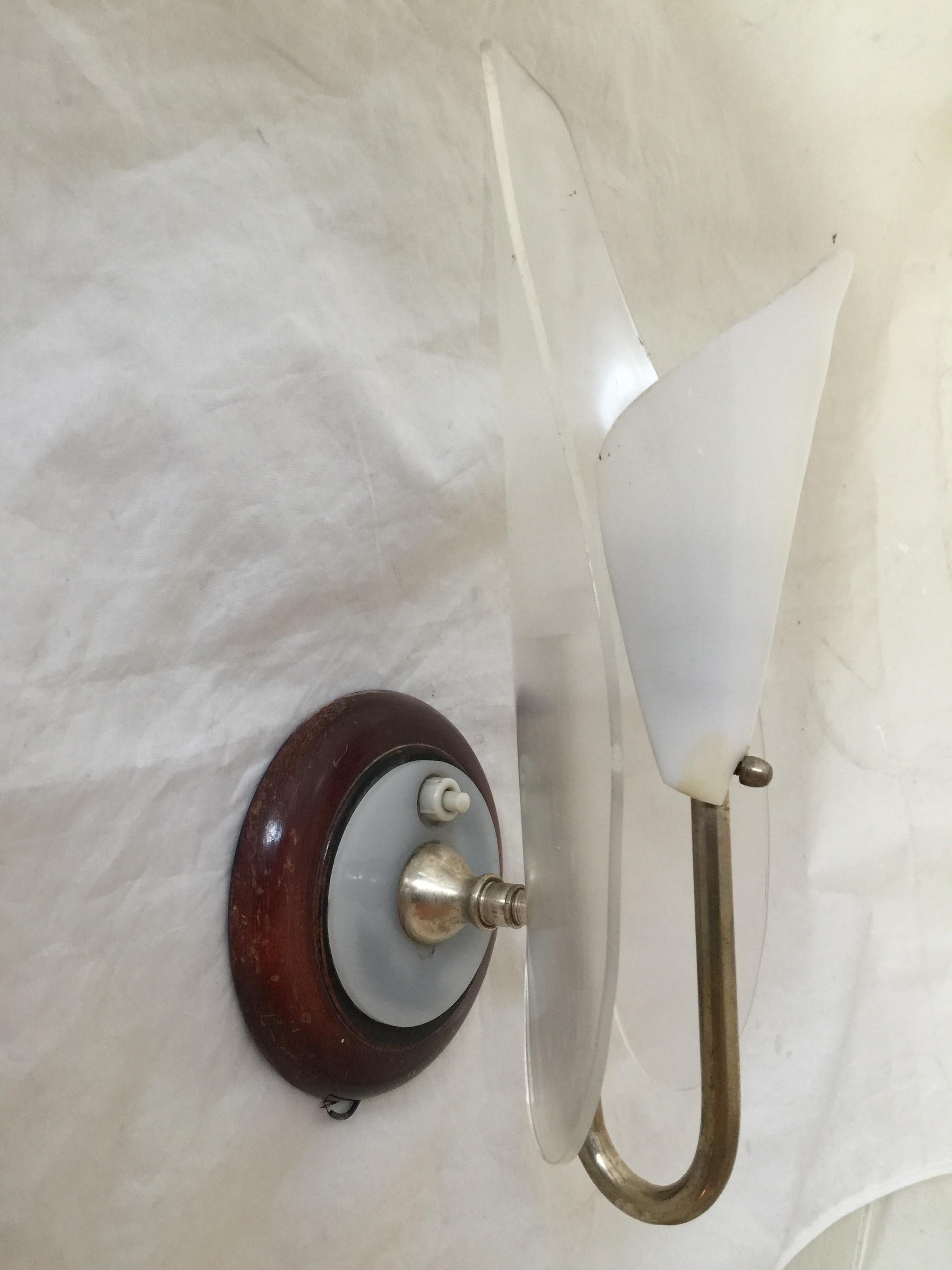 Sconce

Materia: acrylic and wood
Country: Italian.
We have specialized in the sale of Art Deco and Art Nouveau and Vintage styles since 1982. If you have any questions we are at your disposal.
Pushing the button that reads 'View All From Seller'.