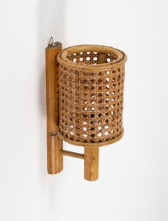 Applique « Lanterne » en rotin et bambou de style Louis Sognot, années 1960