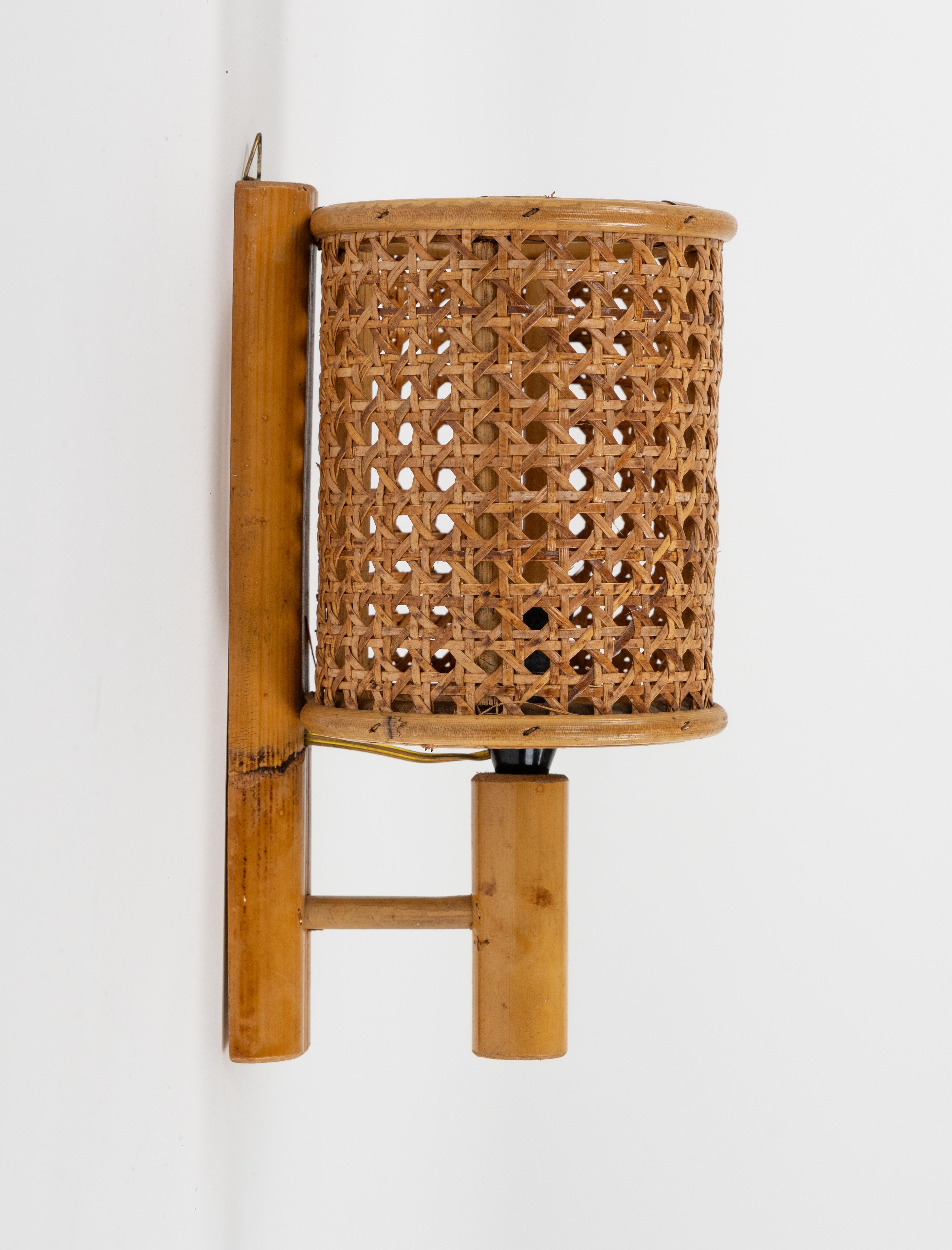 Wandleuchter „Lantern“ aus Rattan und Bambus im Louis Sognot-Stil, 1960er Jahre im Angebot 1