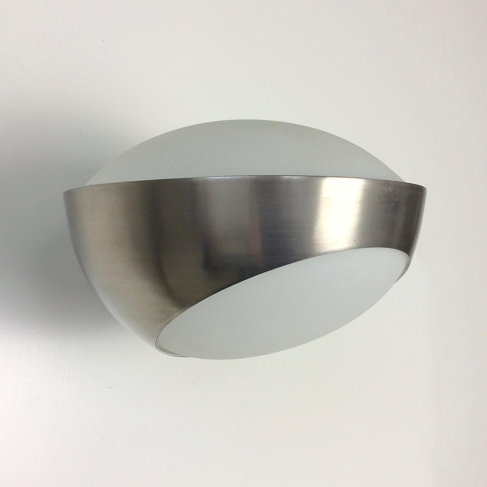 Sconce Model 1963 by Max Ingrand for Fontana Arte, Italy, circa 1960 In Good Condition In Brussels, BE