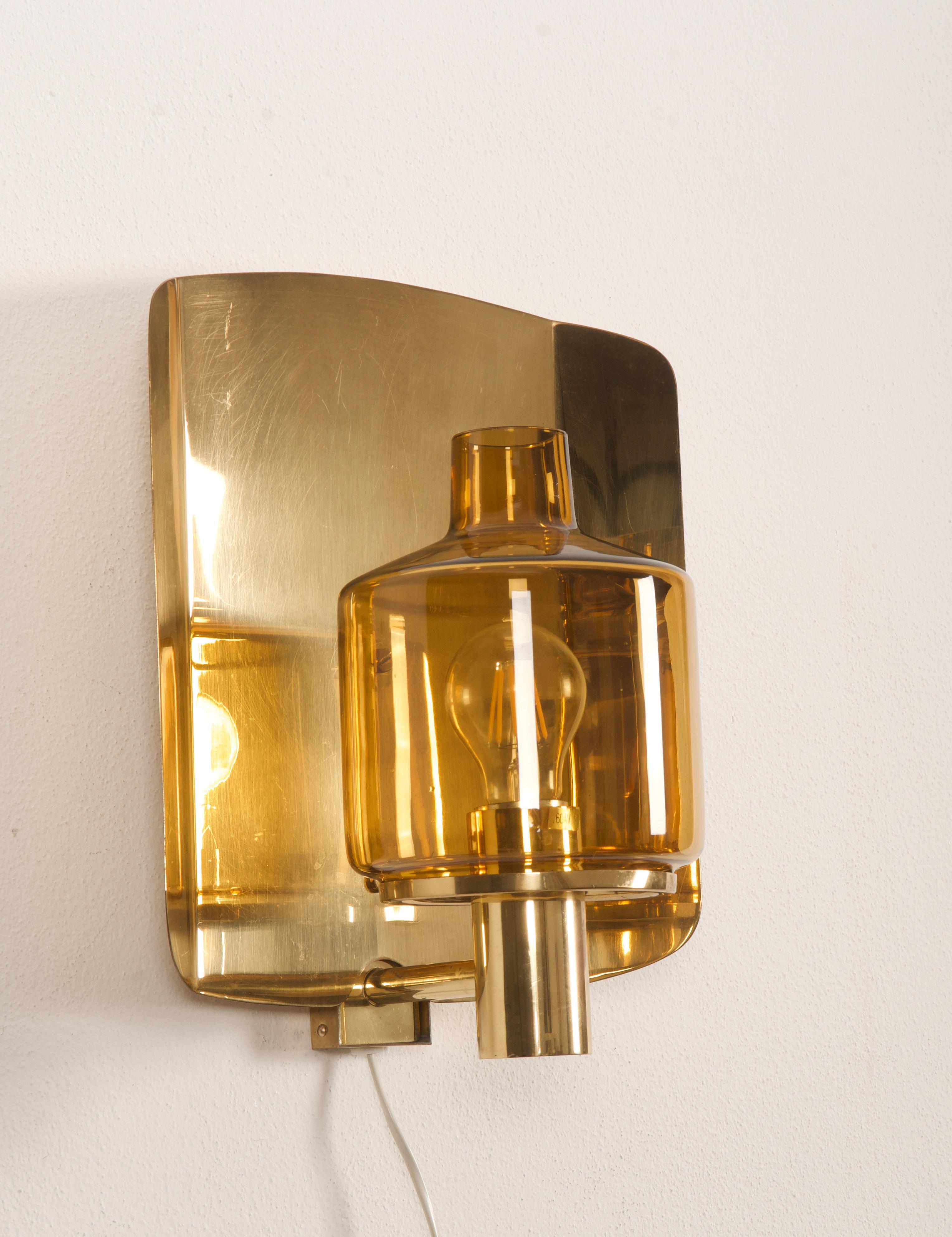 Swedish Sconce Wall Lamp by Hans-Agne Jakobsson Model V-222 For Sale