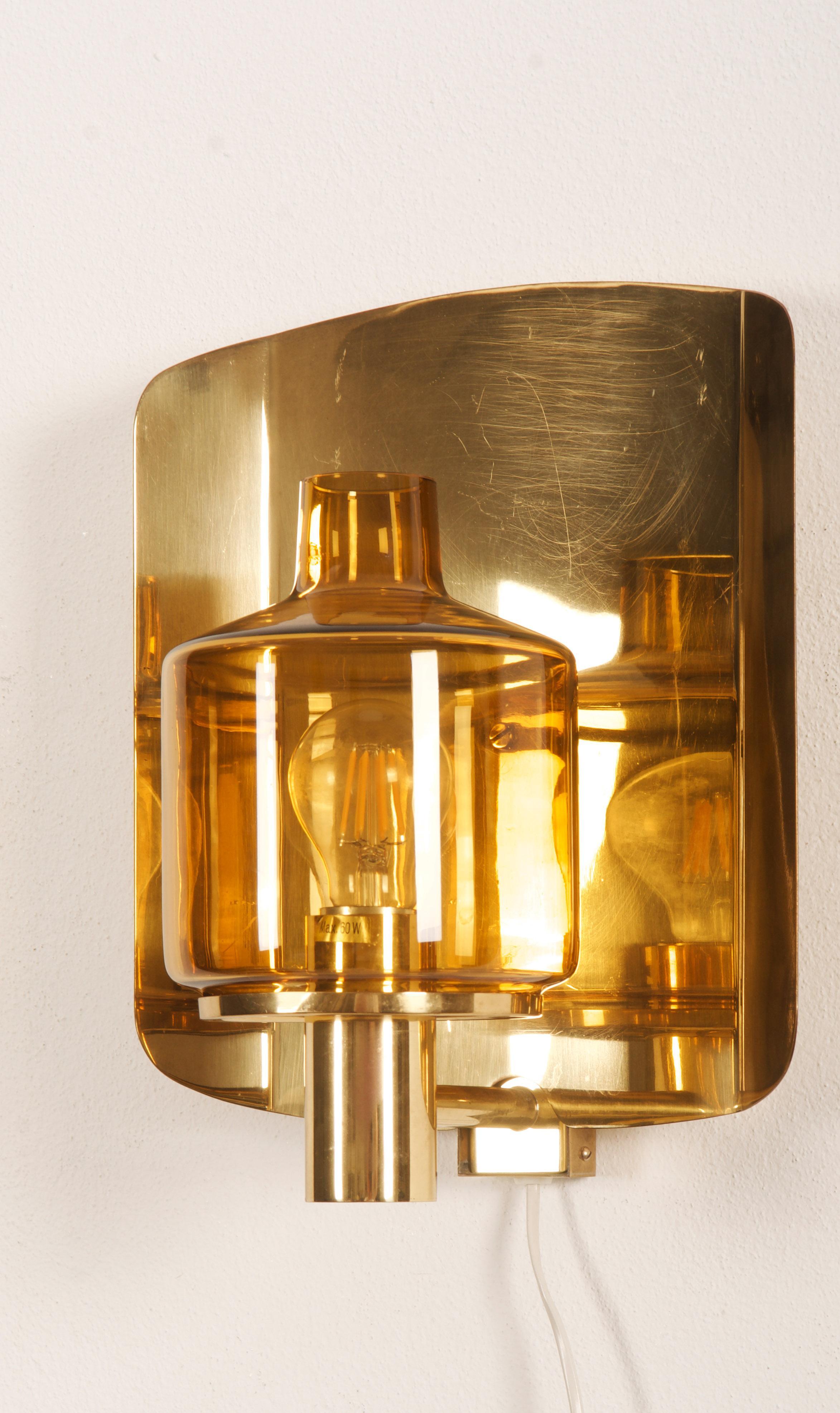 Brass Sconce Wall Lamp by Hans-Agne Jakobsson Model V-222 For Sale