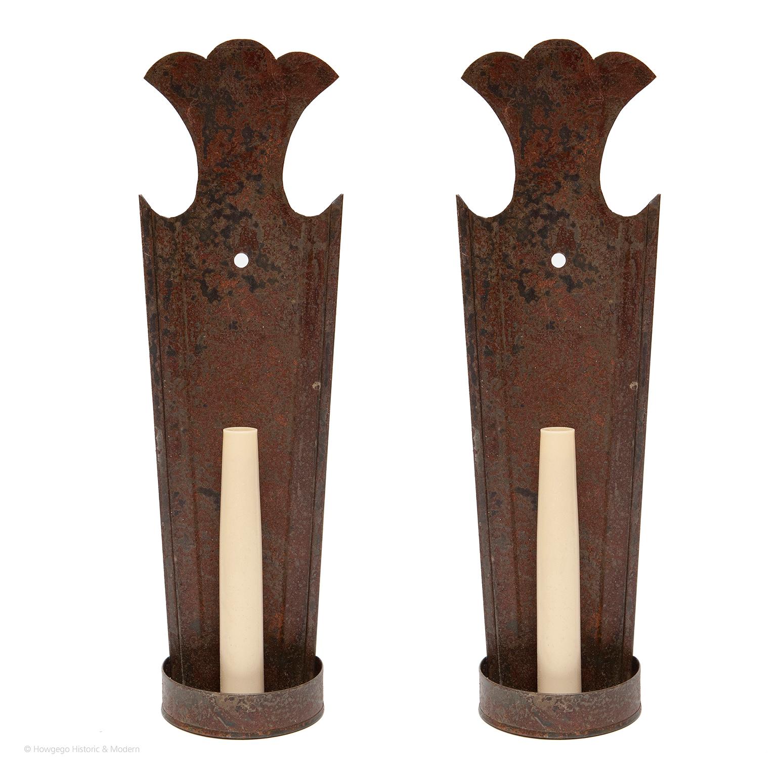 Contemporary Sconce Wall Pair Tin Shaped Cresting Washington's Headquarter's Rockingham For Sale