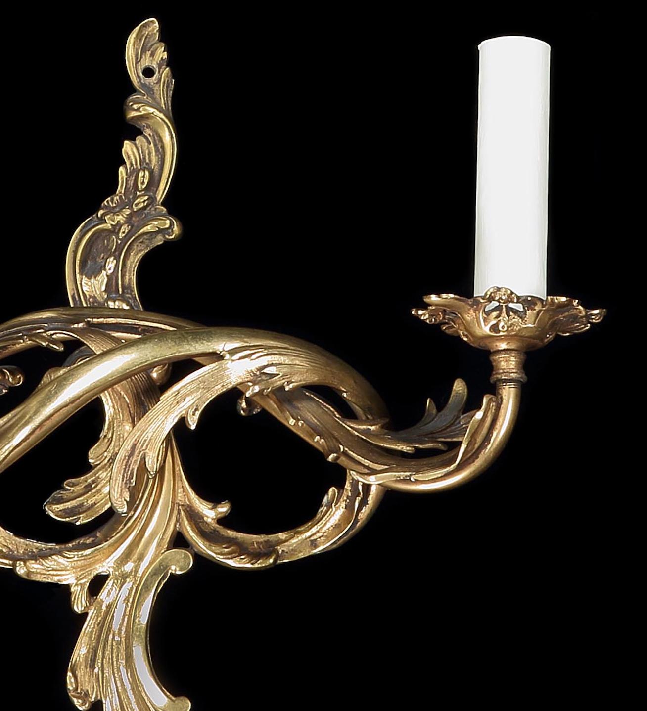 Early 19th Century Sconce Wall Set 4 Four Ormolu Neoclassical Brass 2 Arm Branch Acanthus Italian For Sale