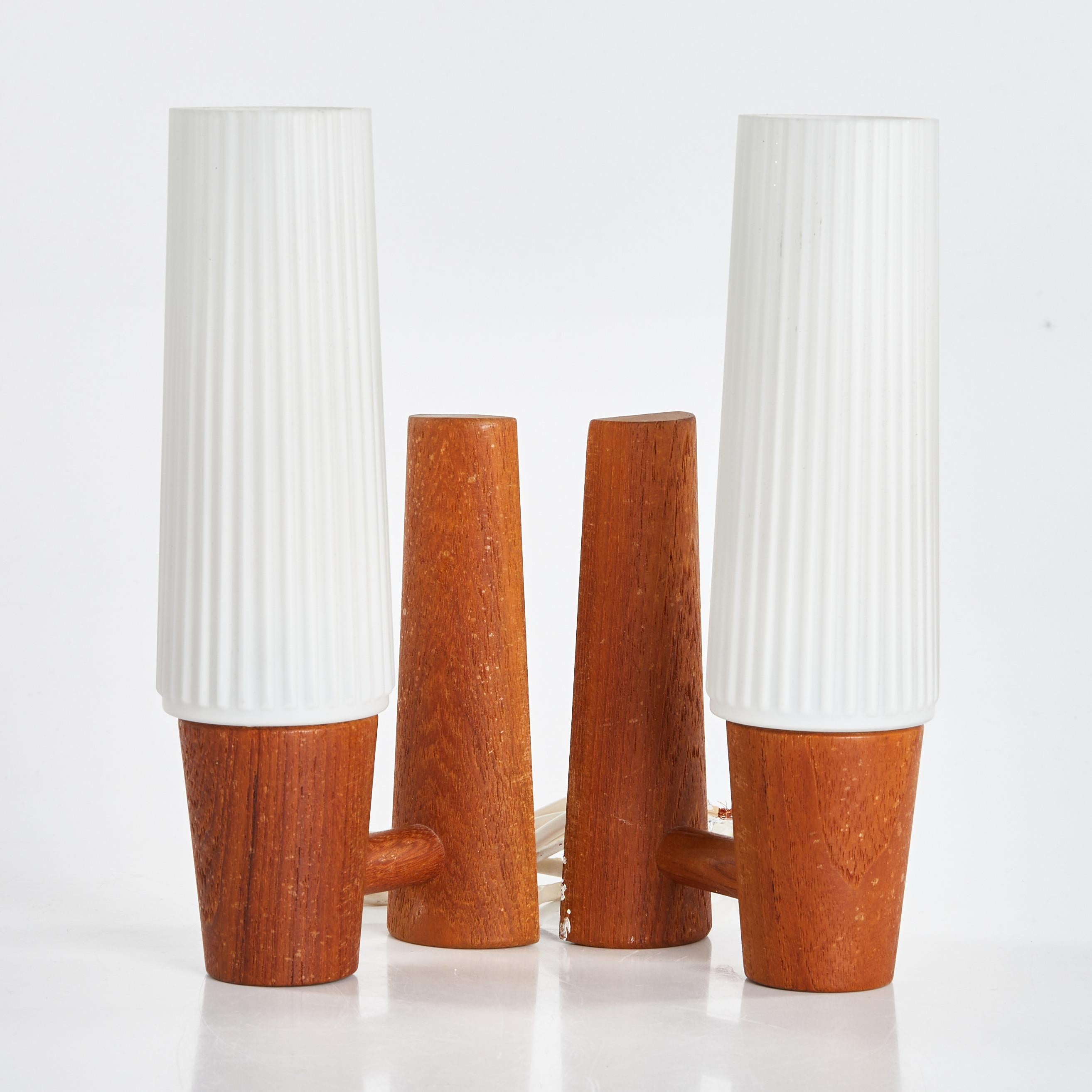 Sconces Teak and Glass anonymous  pair Sweden 1960 For Sale 1