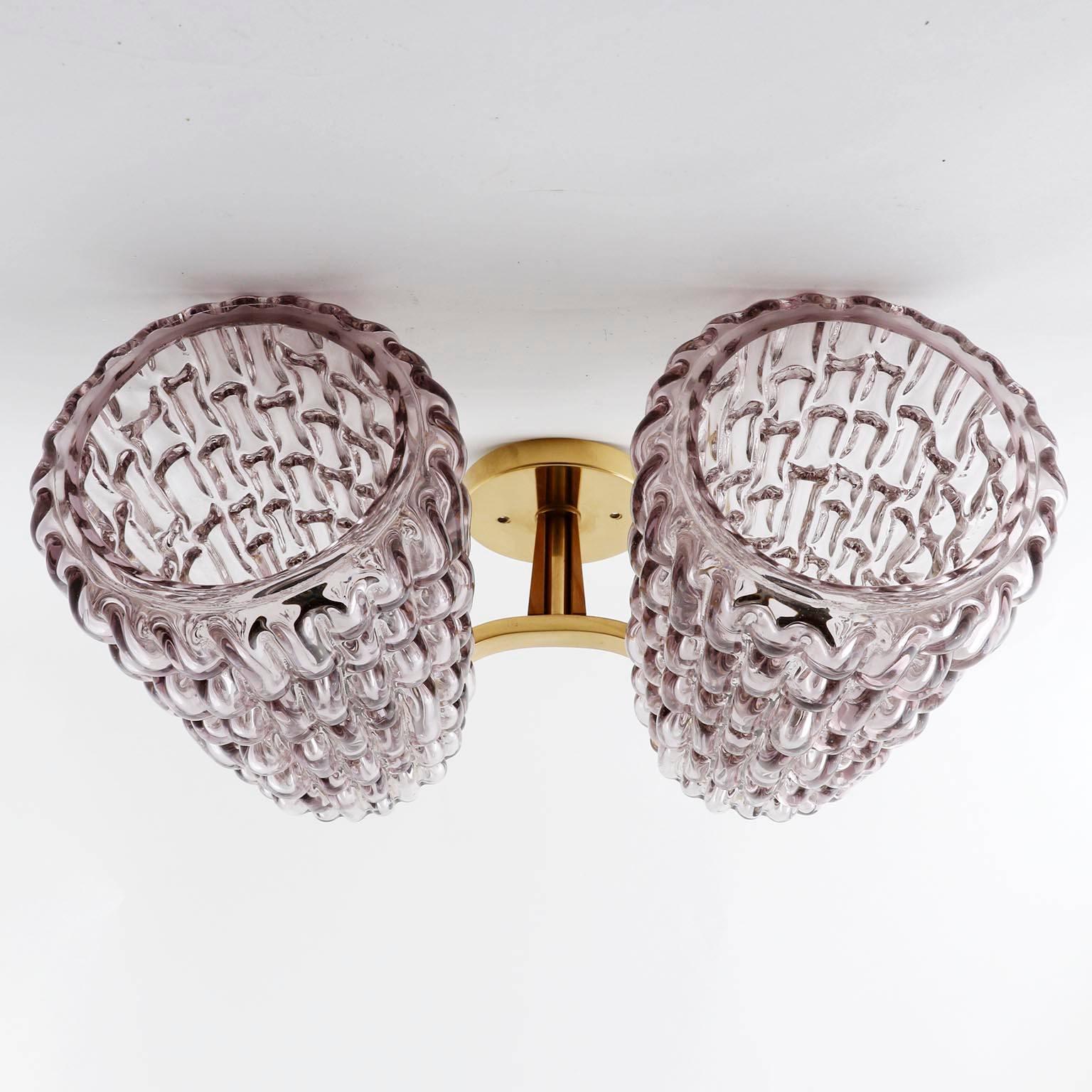 Sconces Wall Lights by Rupert Nikoll, Violet Textured Glass Brass, Vienna, 1950s im Zustand „Hervorragend“ in Hausmannstätten, AT