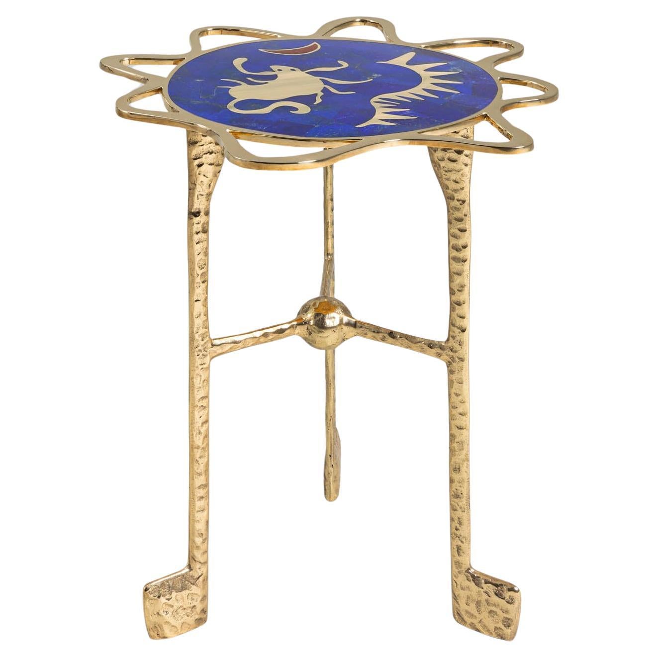 Table d'appoint Scorpio en laiton avec pierres semi-précieuses Viya de Vikram Goyal