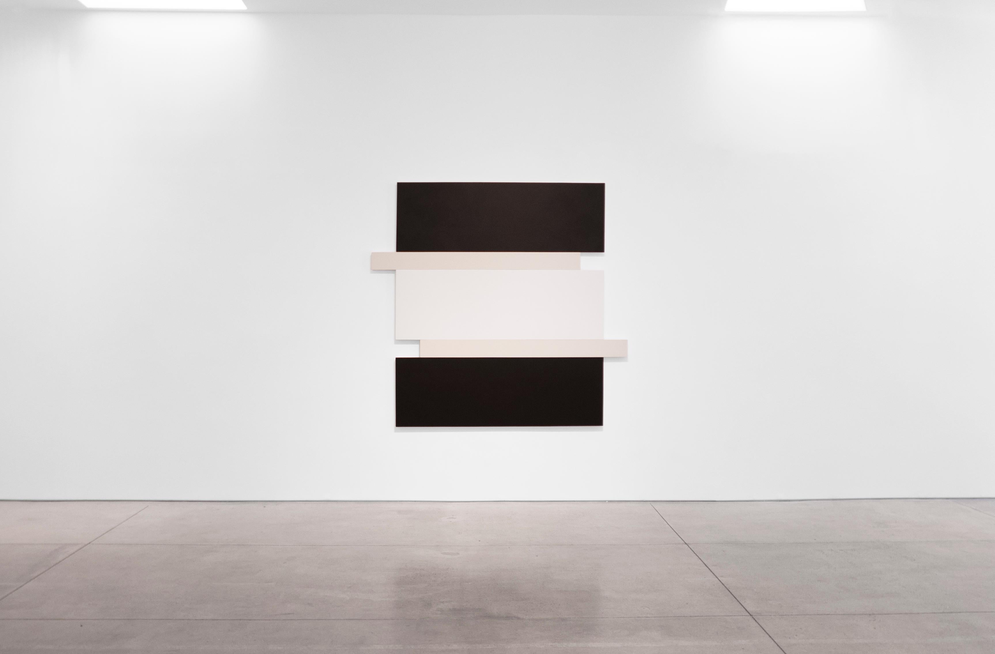Stack - Black, Canvas, White – Painting von Scot Heywood