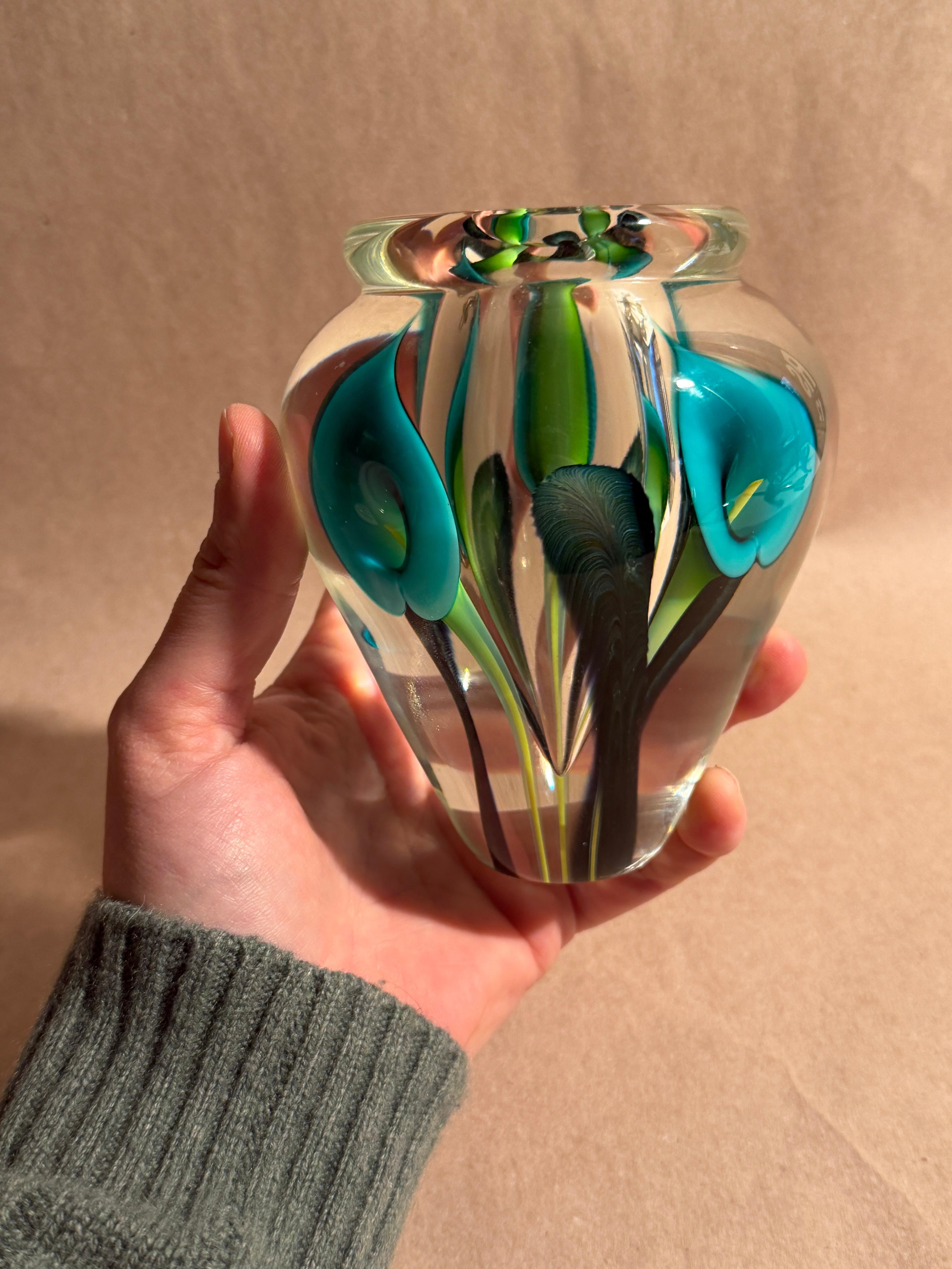 Scott Bayless für Lotton Art Glass Calas Lilly Kunstglas Briefbeschwerer Vase (Glaskunst) im Angebot