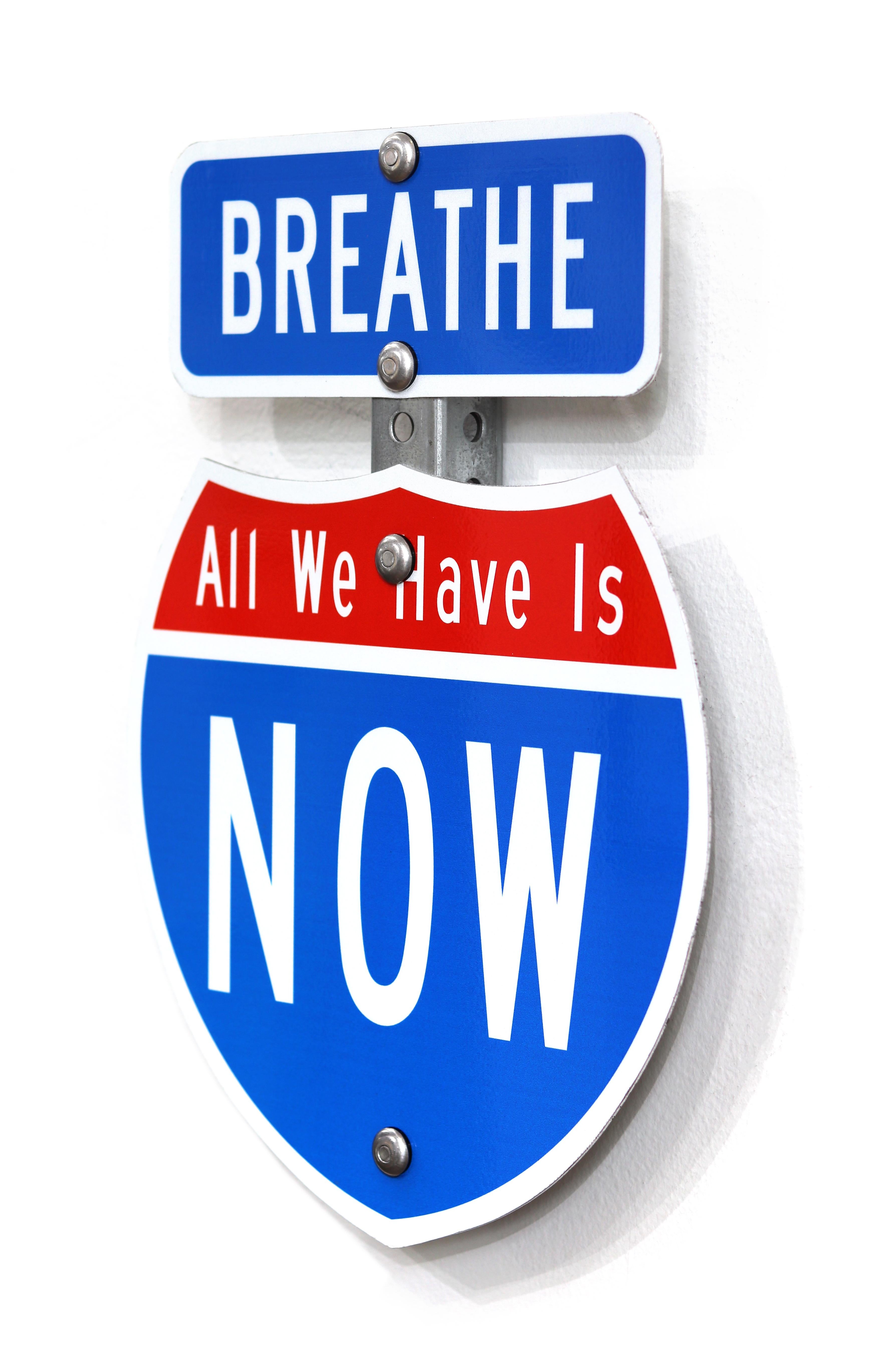 Floating Innerstate Now VII - Sculpture originale inspirée des panneaux de signalisation en acier en vente 1