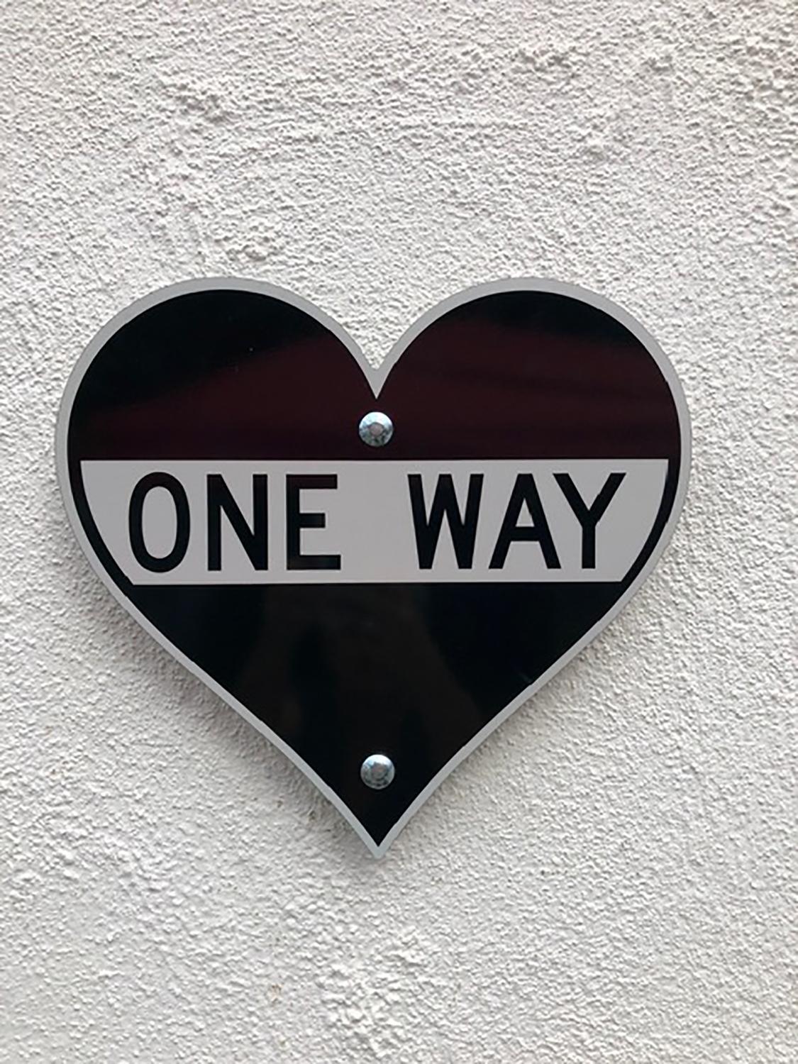 one way street sign