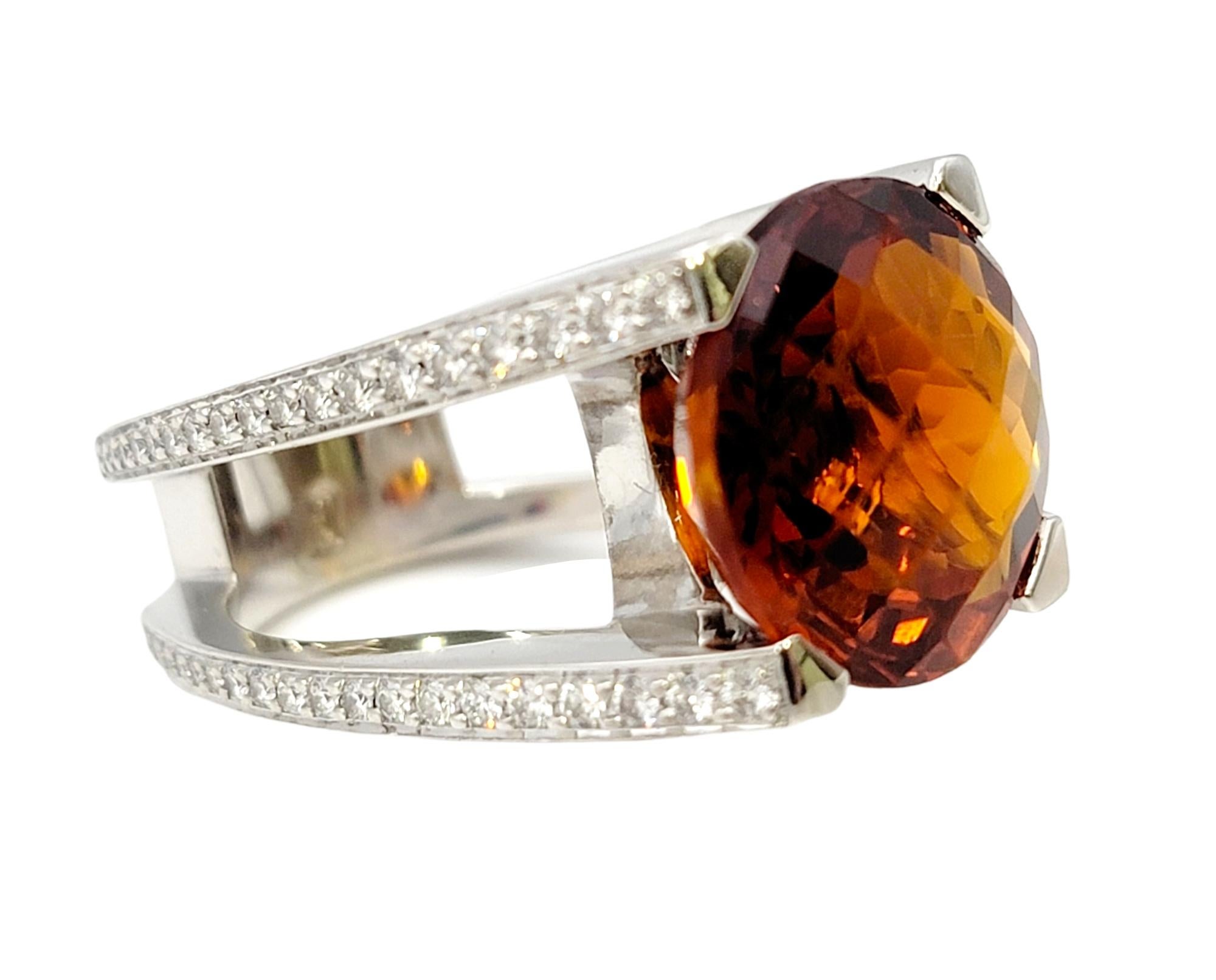 Scott Gauthier Contemporary Citrine and Pave Diamond Squared Split Shank Ring In Good Condition For Sale In Scottsdale, AZ