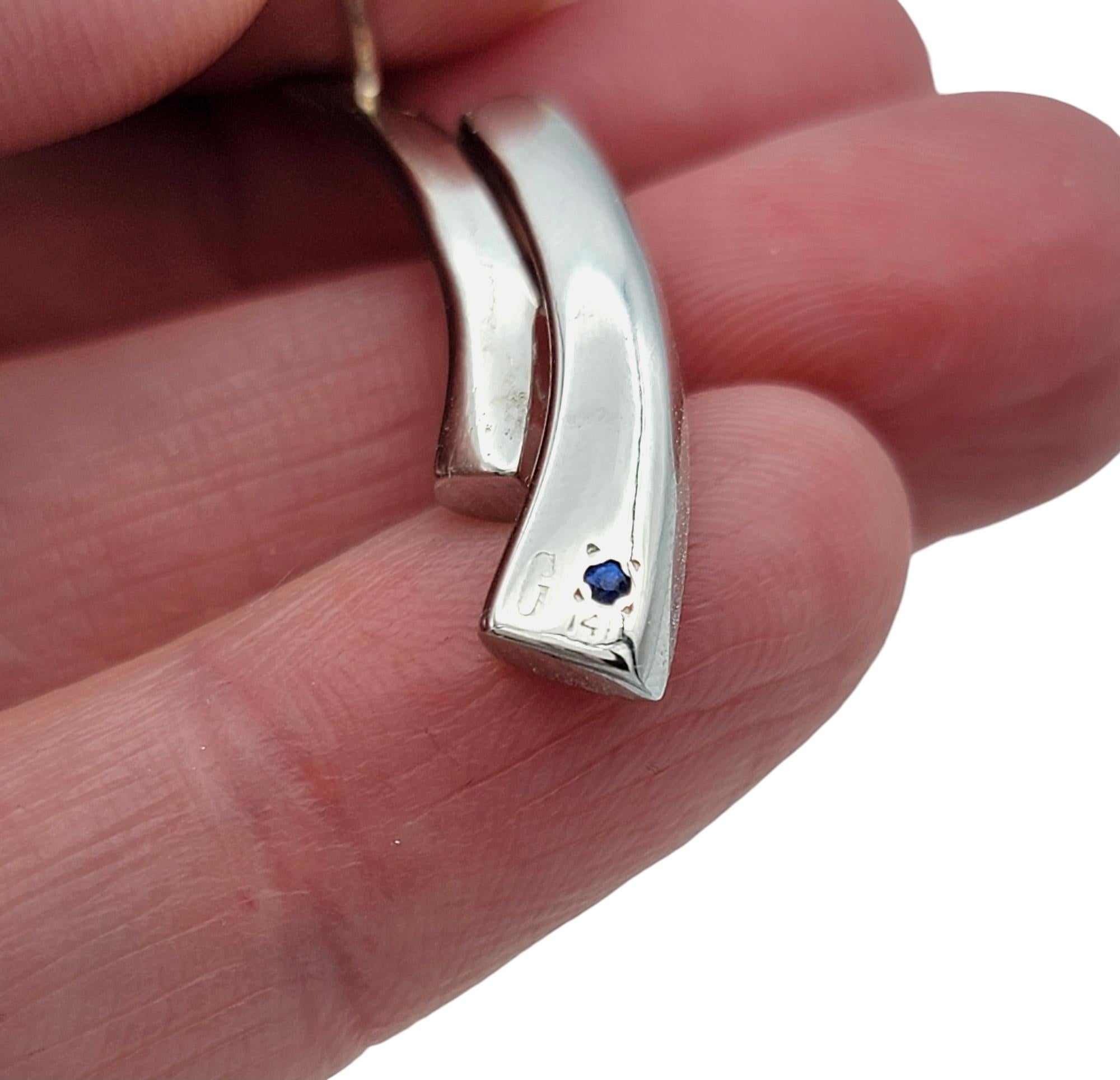 Scott Gauthier Diamond Two-Row Curved Vertical Drop Earring 14 Karat White Gold In Good Condition For Sale In Scottsdale, AZ