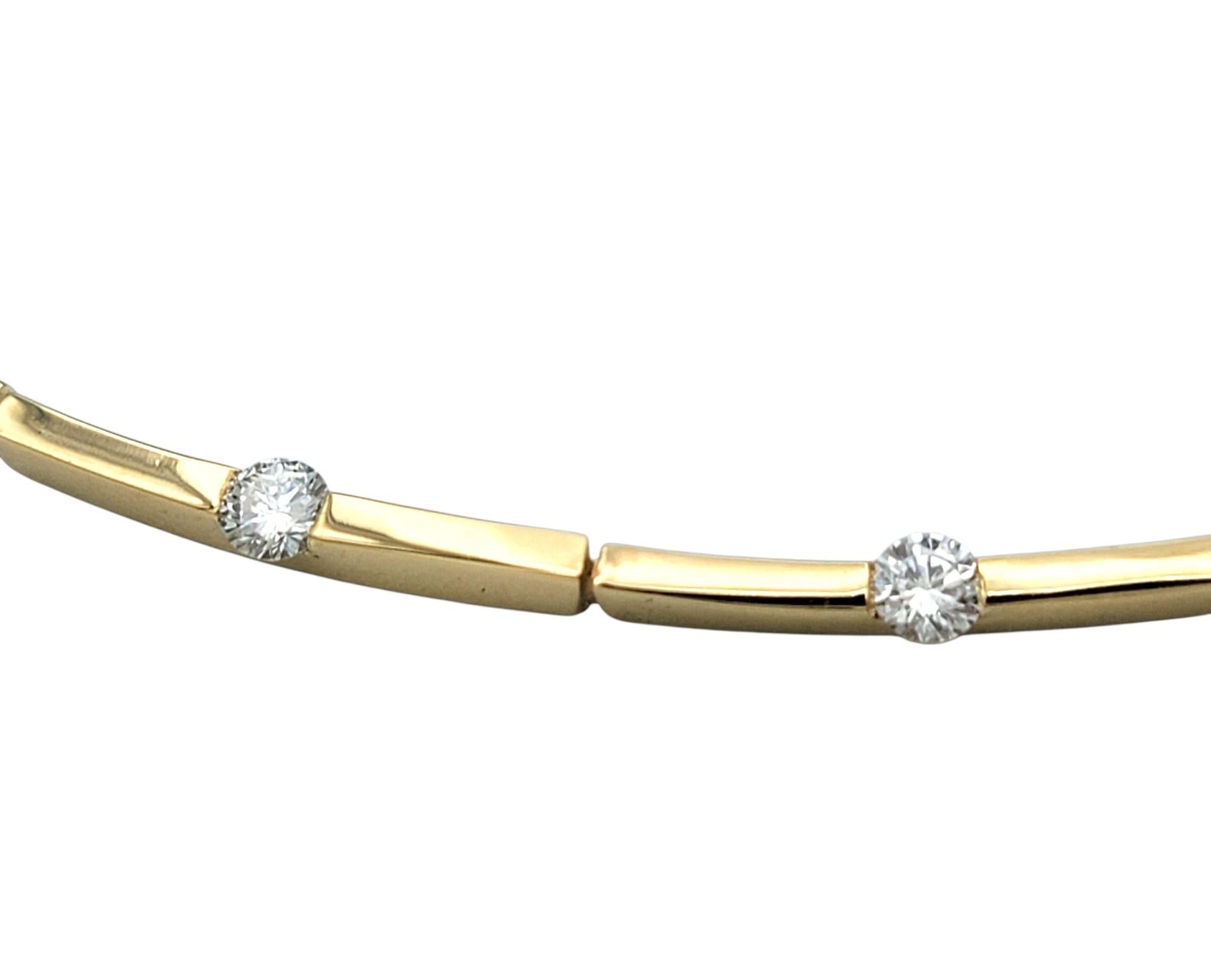 Taglio rotondo Scott Gauthier Round Diamond Choker Necklace in Polished 14 Karat Yellow Gold in vendita