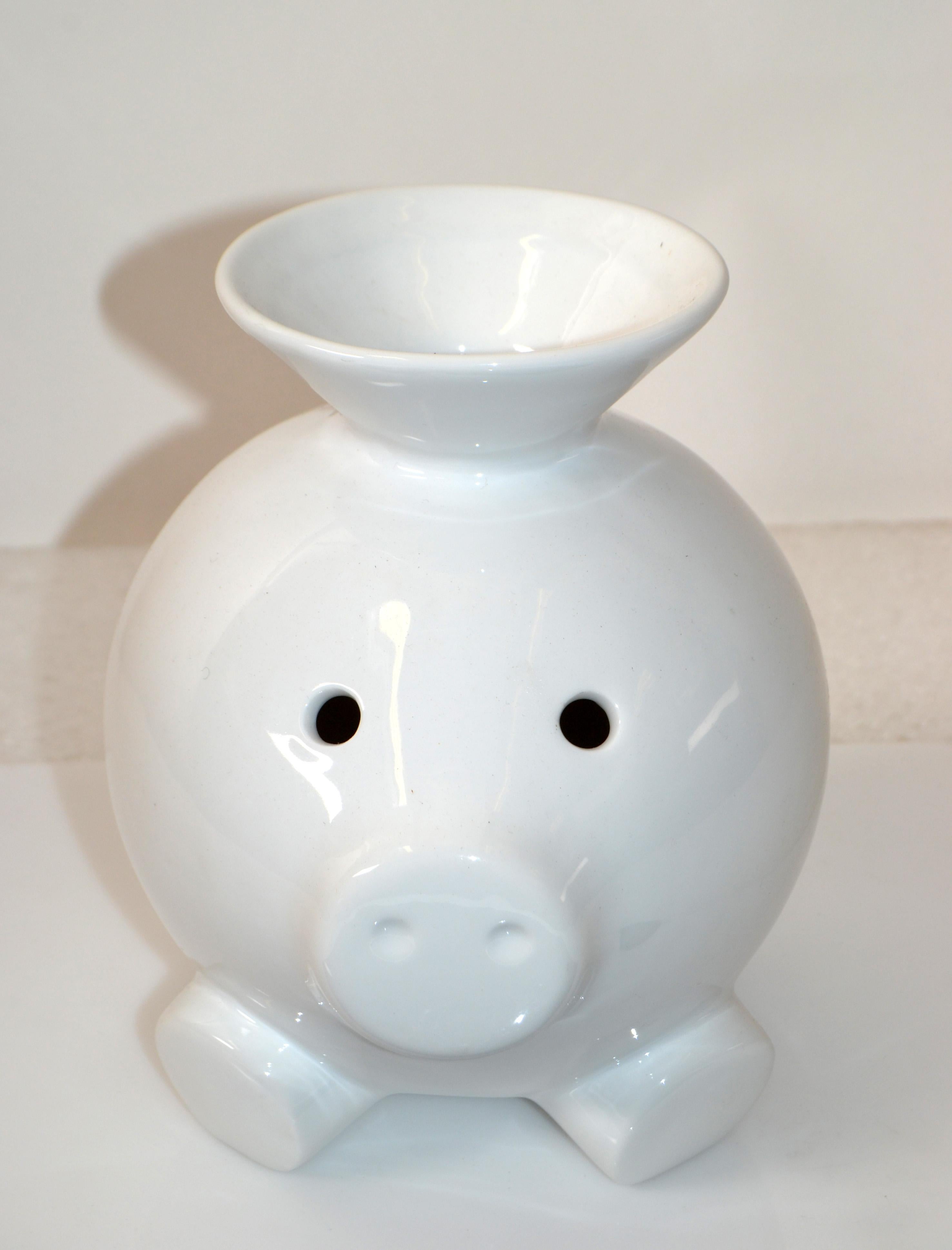 Banque Piggy en forme de porcelaine blanche en forme de porc, Scott Henderson Design pour Mint Inc., 1980 en vente 5