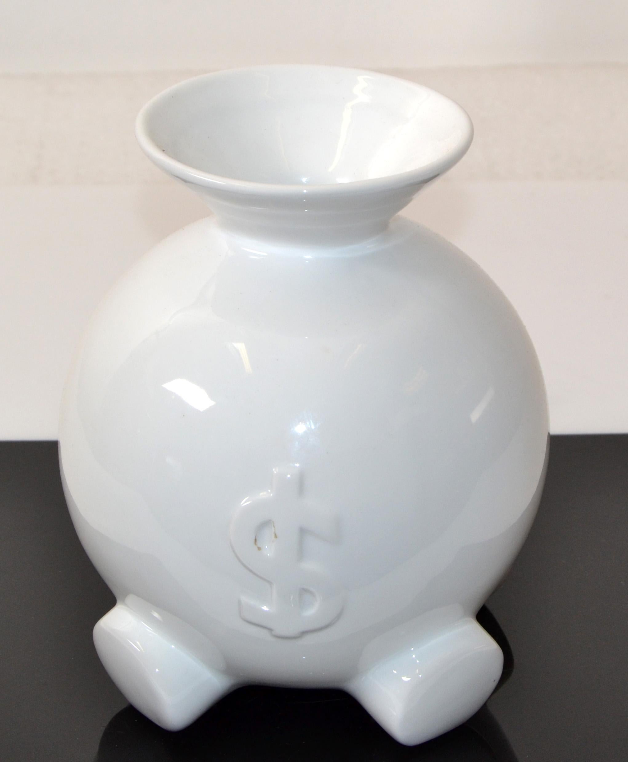 Porcelaine Banque Piggy en forme de porcelaine blanche en forme de porc, Scott Henderson Design pour Mint Inc., 1980 en vente