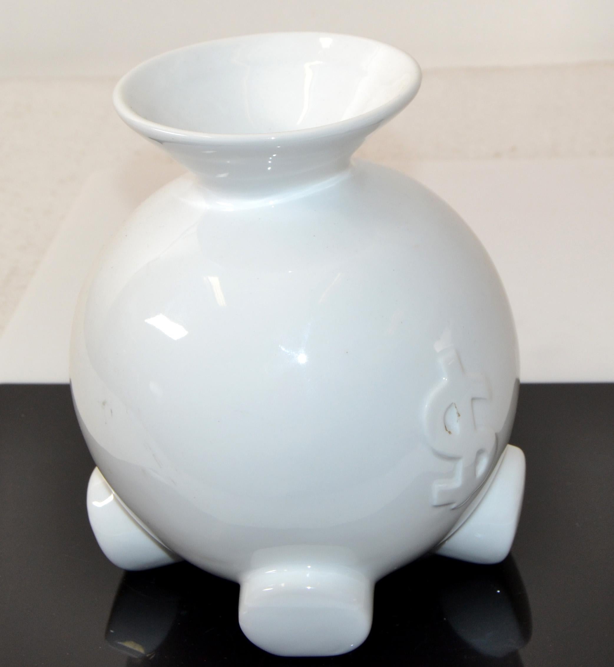 Banque Piggy en forme de porcelaine blanche en forme de porc, Scott Henderson Design pour Mint Inc., 1980 en vente 1