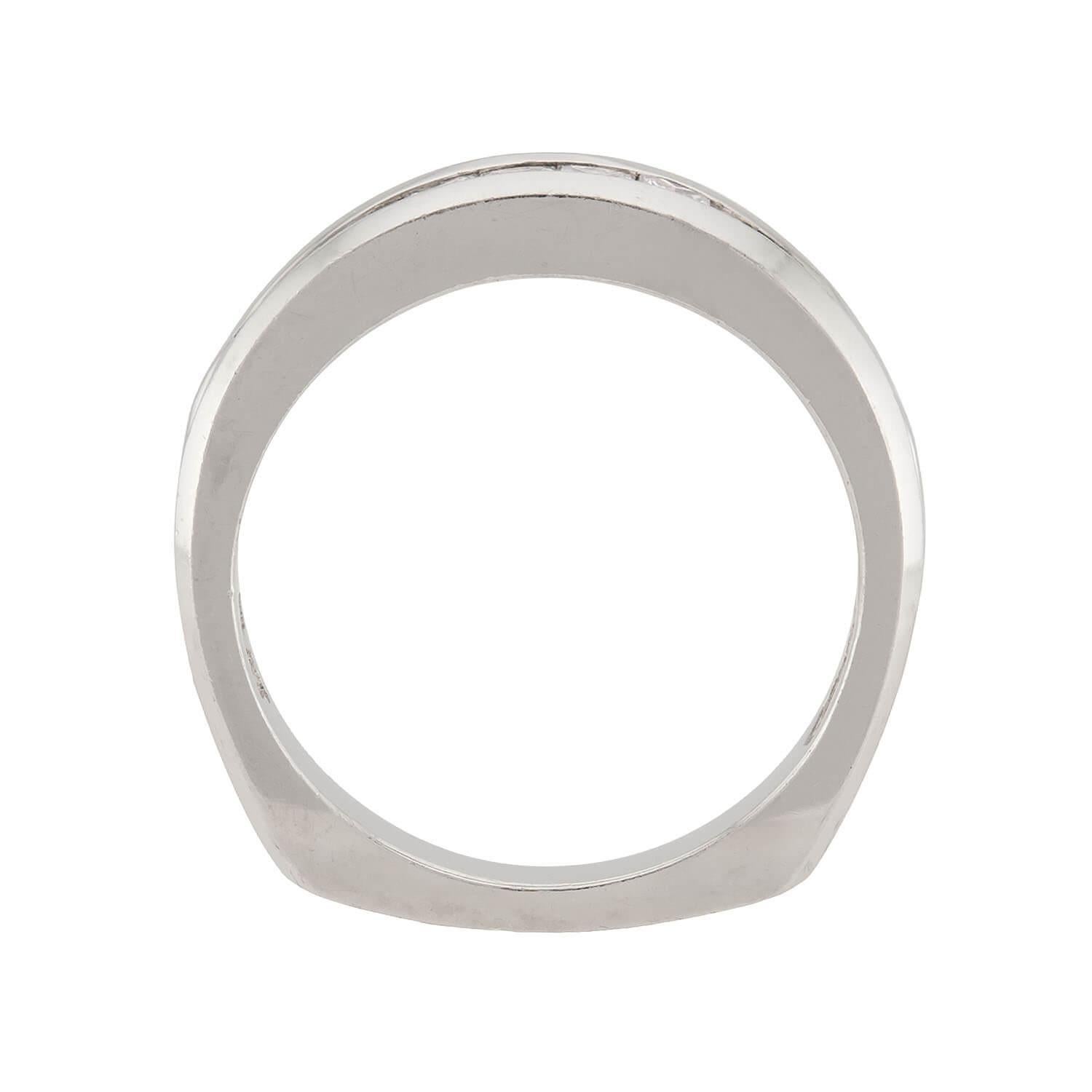 Moderno Diamante di platino SCOTT K Estate  Mezza banda in vendita