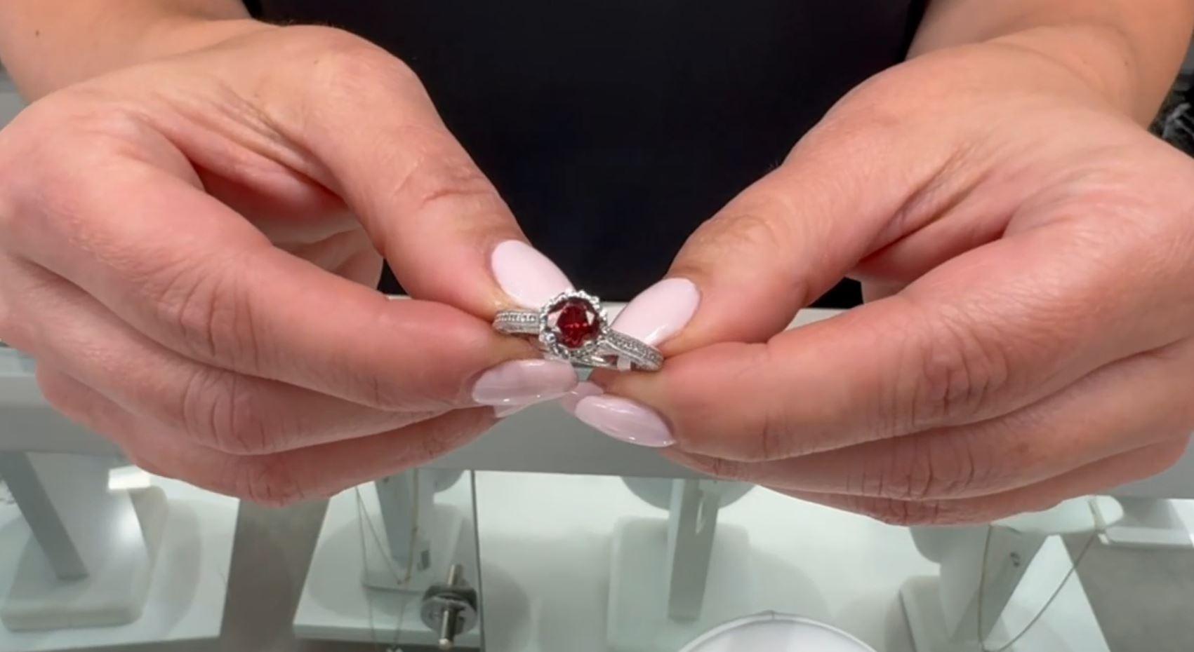 Anello contemporaneo Scott Kaye in oro bianco 14K con granato rotondo e diamanti in vendita 4