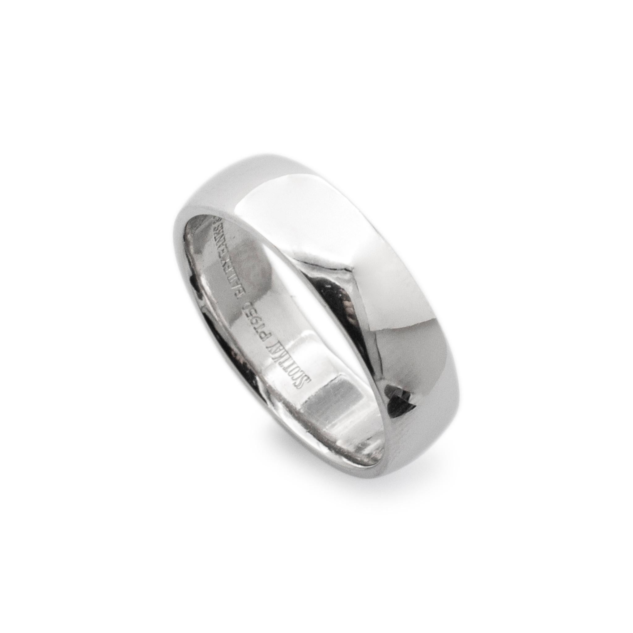 Brand: Scott Kay

Gender: Unisex

Metal Type: 950 Platinum

Size: 8

Shank Maximum Width: 5.70 mm

Weight: 9.90 Grams

Unisex 950 platinum wedding band with a comfort-fit shank. Engraved with 