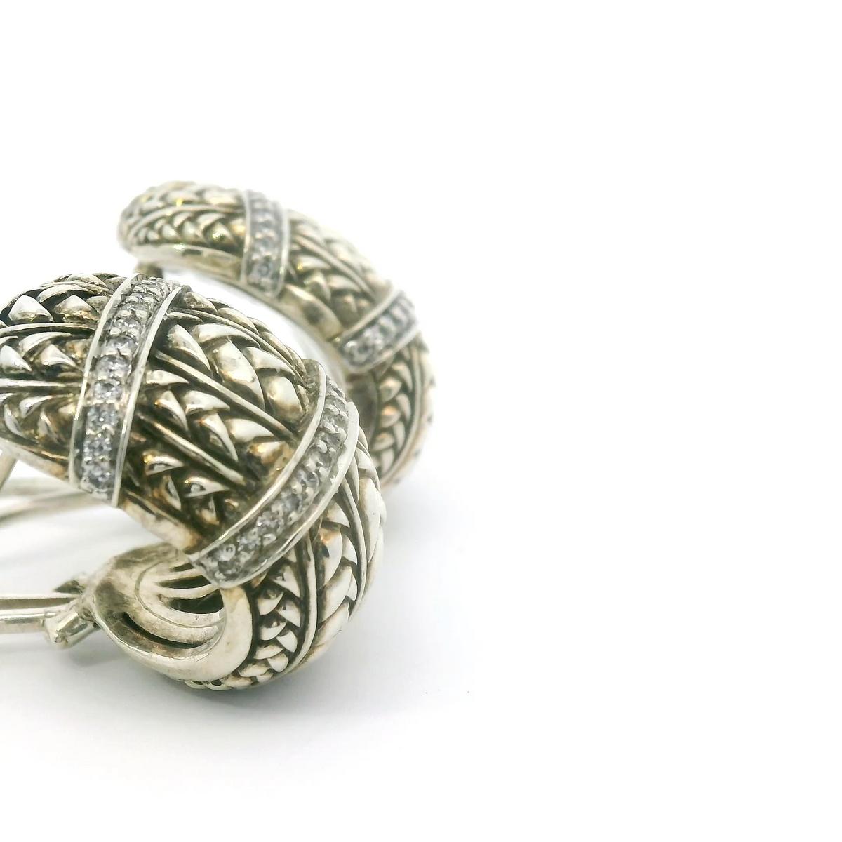 Round Cut Scott Kay Silver and Diamond Cigar Earrings For Sale