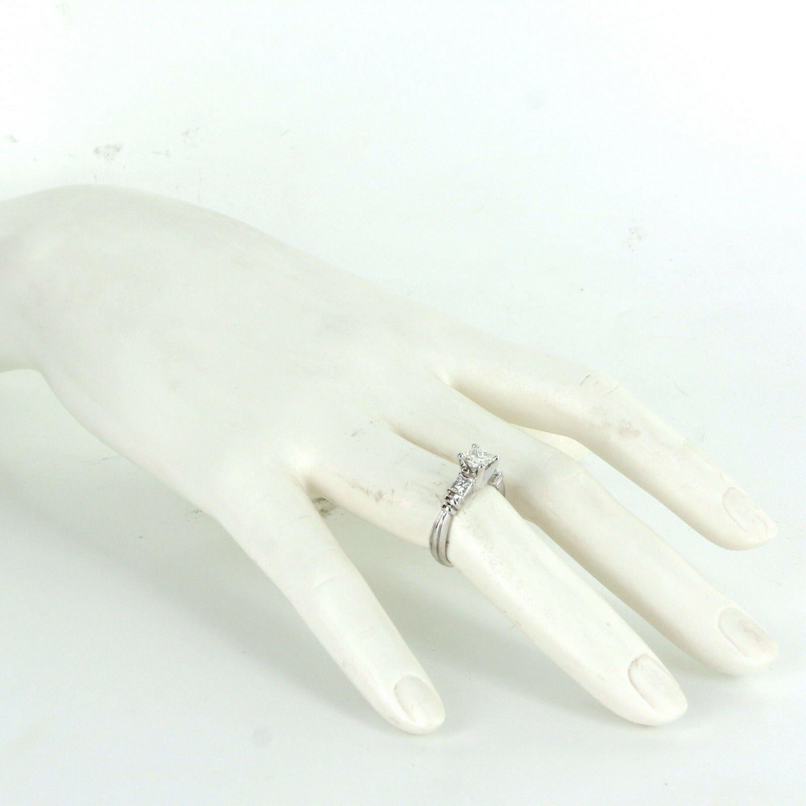 Modern Scott Kay Three-Stone Diamond Platinum Engagement Ring Pre Owned Jewelry