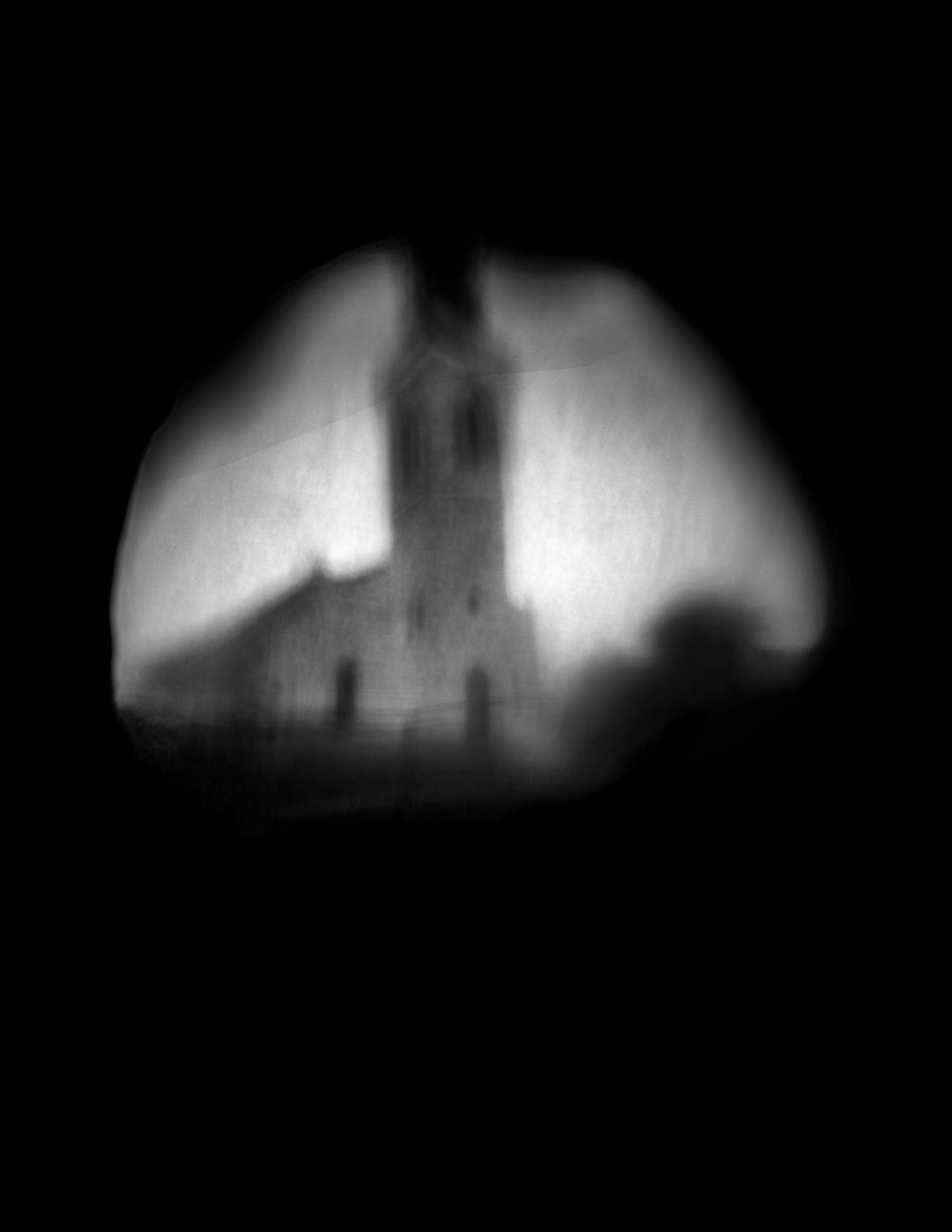 Black and White Photograph de Scott McMahon - Vacante - de la serie Ver (des)Ver