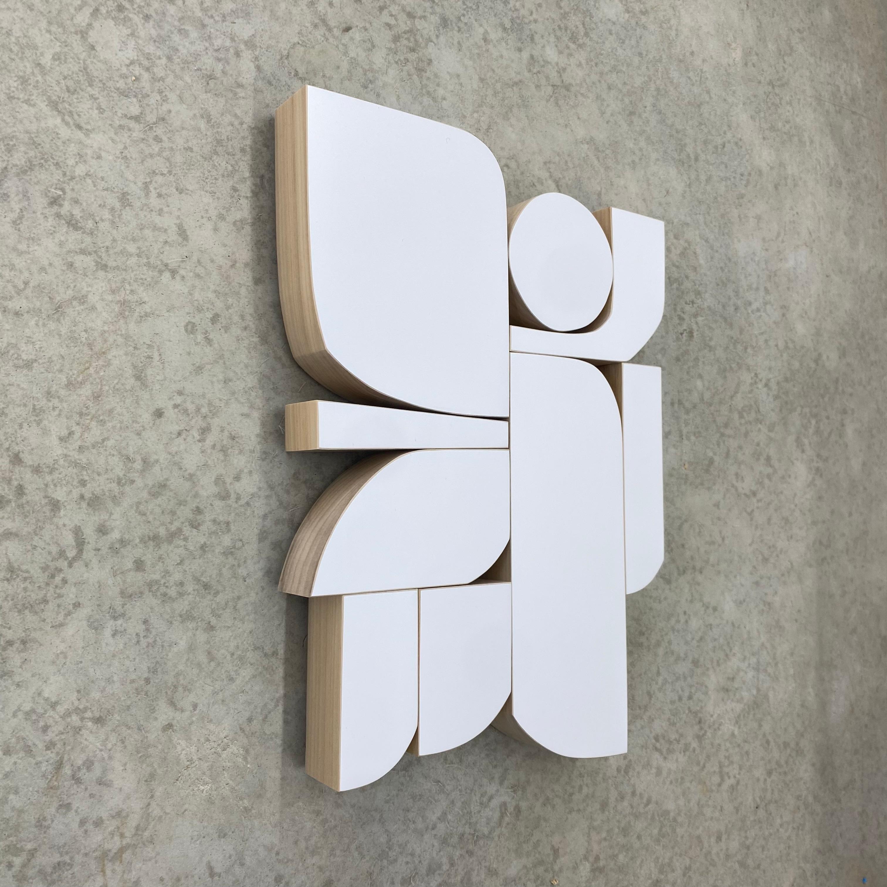 Sculpture contemporaine américaine de Scott Troxel - Halo 1