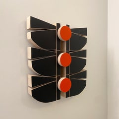 Escultura de pared "BlackHawk" - mid century modern, mcm, madera , naranja, rojo, negro