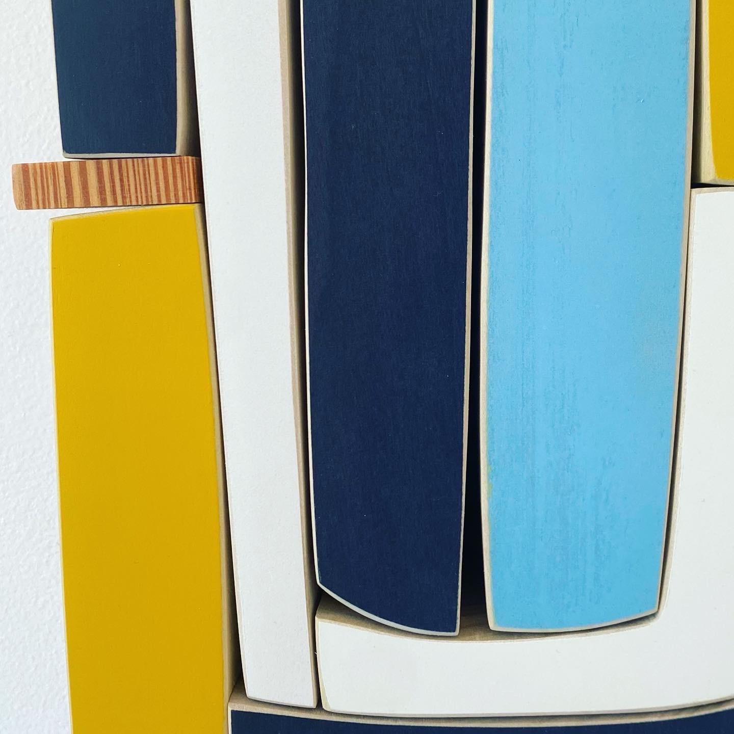 Sculpture murale bleu zèbre - moderne du milieu du siècle dernier, bleu, blanc, jaune, bleu marine, mcm en vente 1