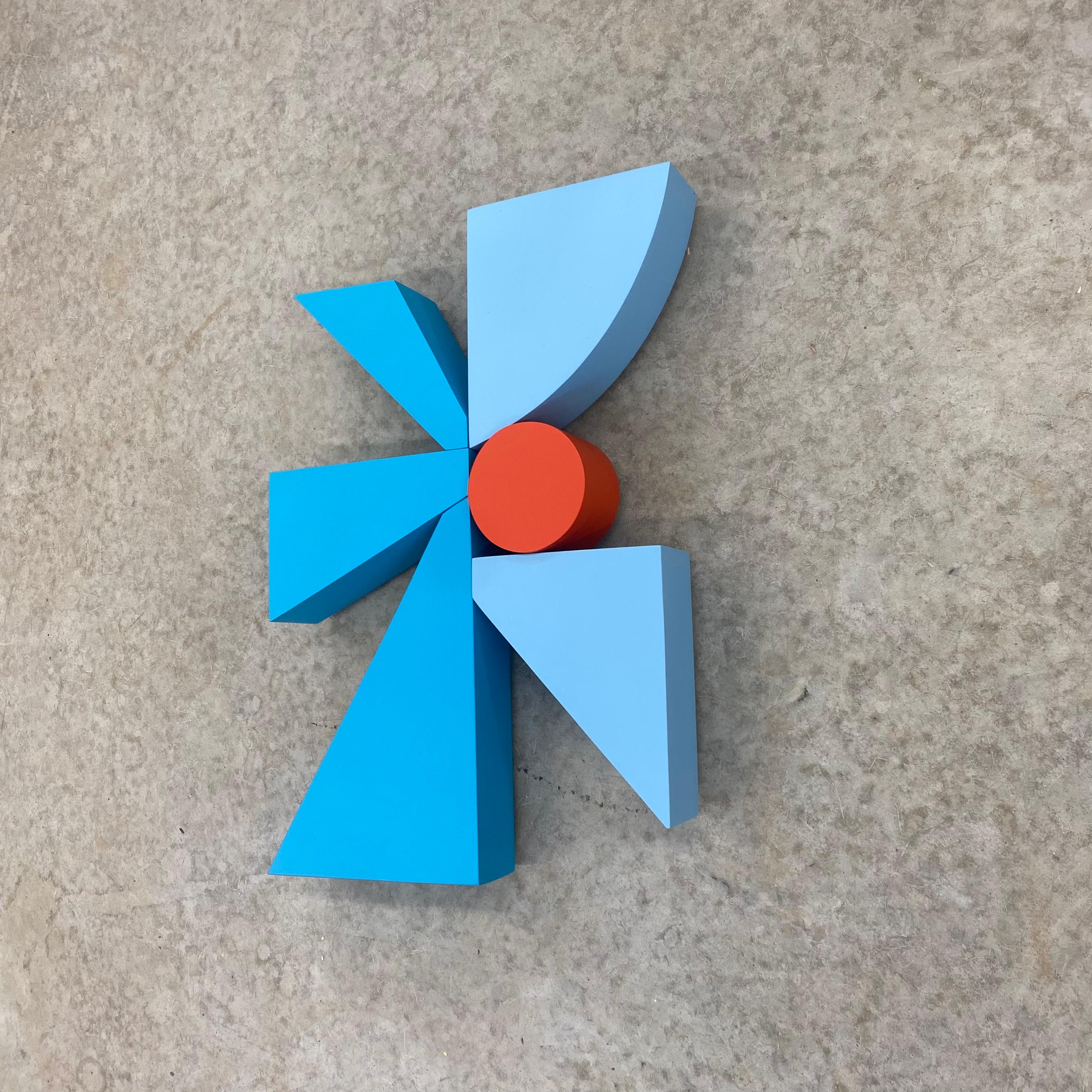 Sculpture murale Laguna II, moderne du milieu du siècle dernier, bleu, orange, mcm, audacieuse - Marron Abstract Sculpture par Scott Troxel