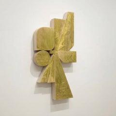 "Lomi" Escultura geométrica de pared en madera, amarilla, moderna de mediados de siglo, de Scott Troxel