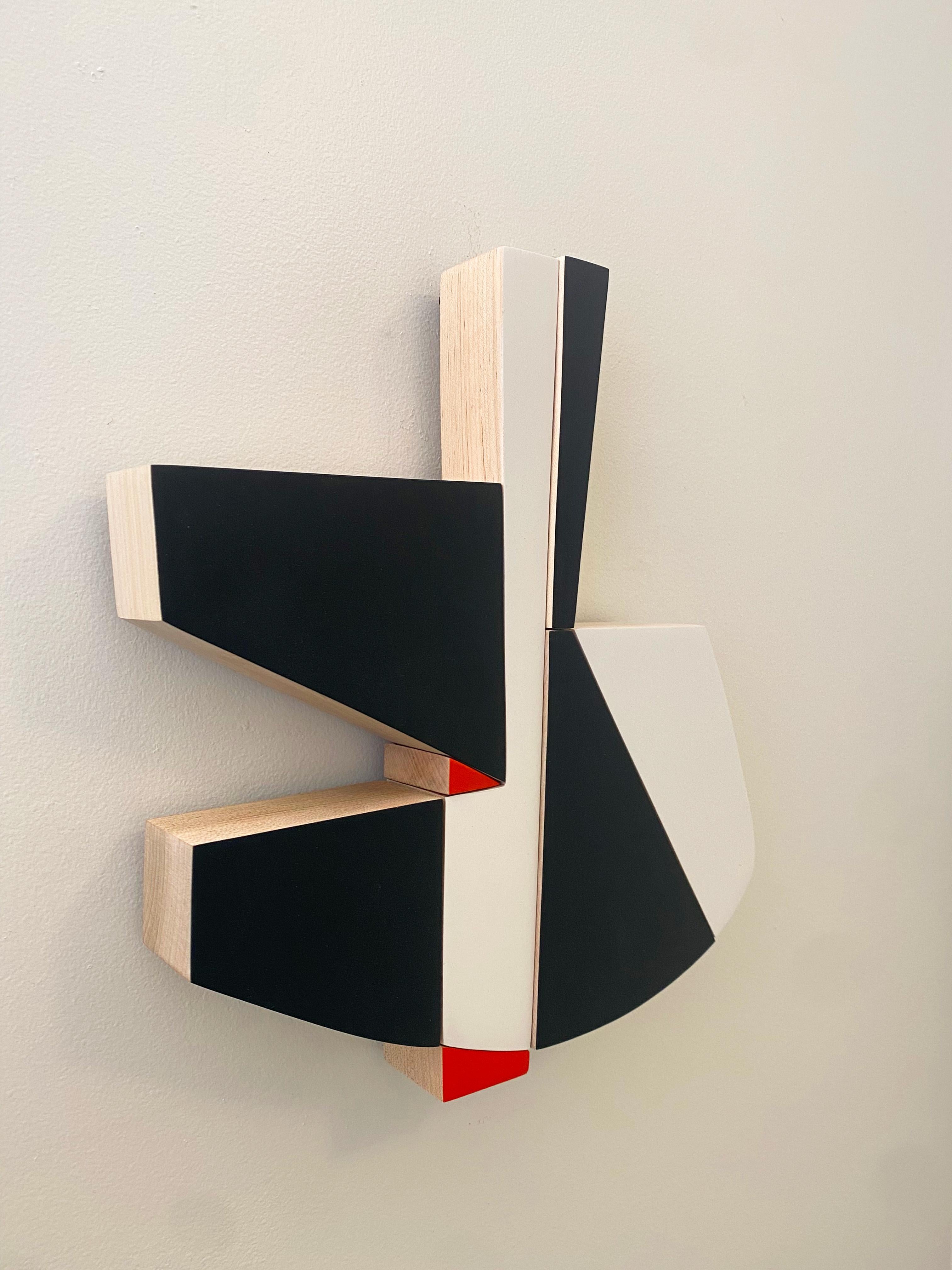 „Navy Reds“ Wandskulptur, Moderne der Mitte des Jahrhunderts, weiß, marineblau, rot, nautisch (Braun), Abstract Sculpture, von Scott Troxel