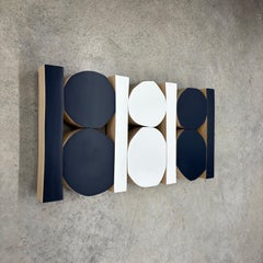 Escultura de pared "Navy White" - moderno de mediados de siglo, modernismo, azul marino, blanco