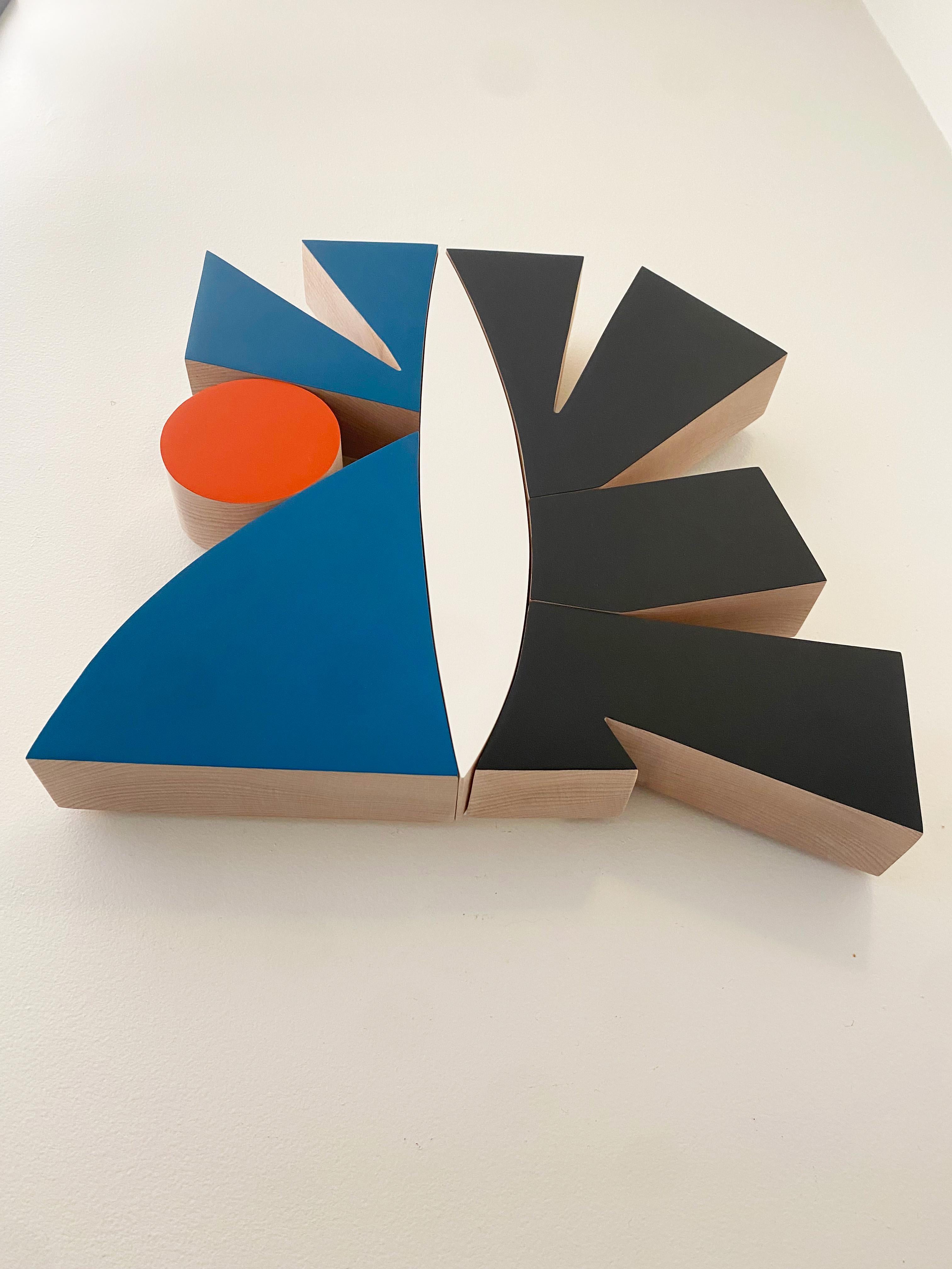 Sculpture murale « Oceanside » moderne du milieu du siècle dernier, géométrique, bleu marine, bois, audacieuse en vente 2