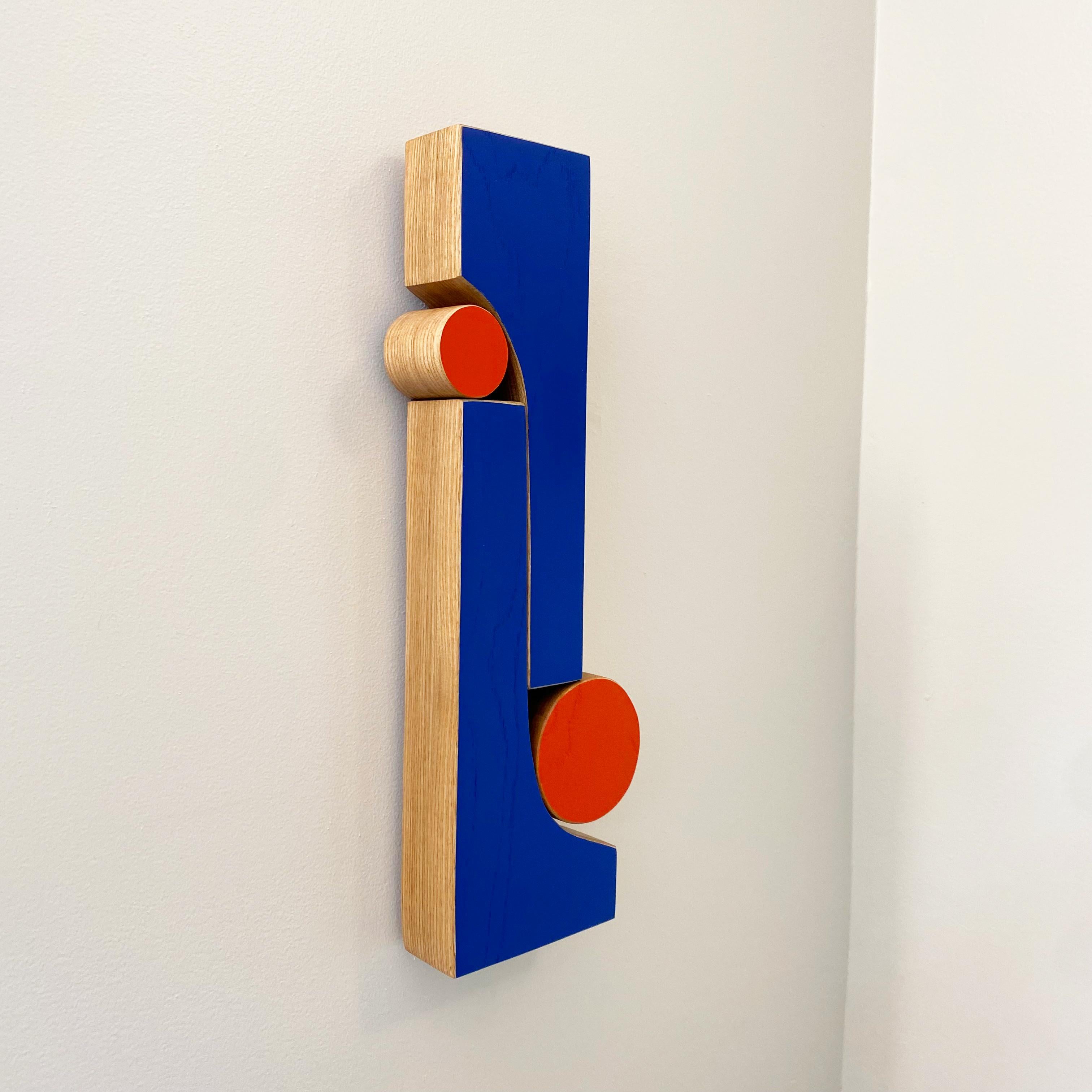 „Signal 2“ Wandskulptur aus Holz, Blau, Orange, Minimalismus, Mid-Century Modern mcm (Moderne), Sculpture, von Scott Troxel