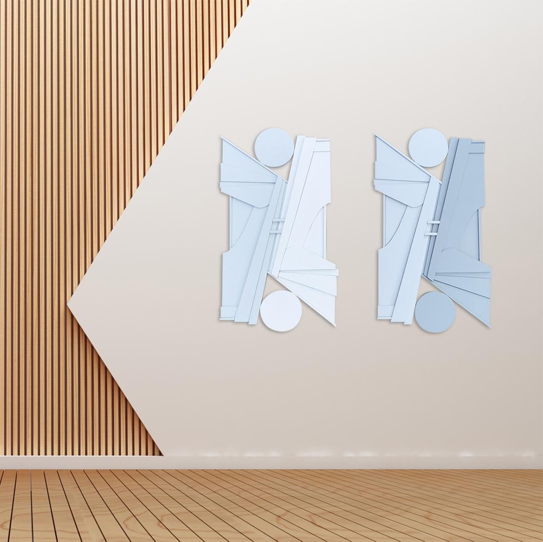 Monochrome moderne Wandskulptur „Streamliner II“ in Blau, Grau, Minimalismus, mcm im Angebot 1